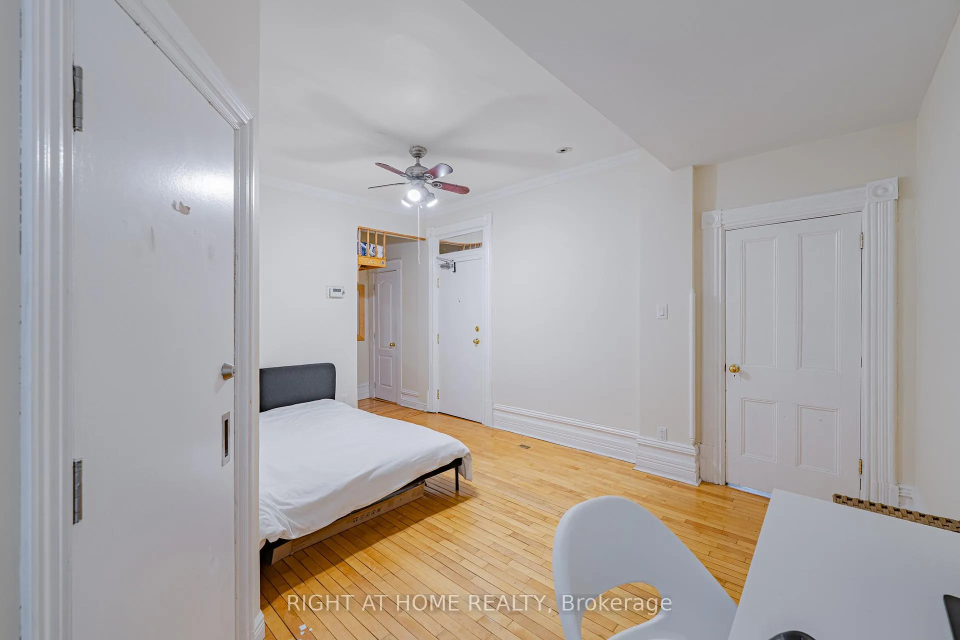 Photo 8 of Unit B, 220 Lyon Street, Ottawa, Ottawa Centre — HOMEH