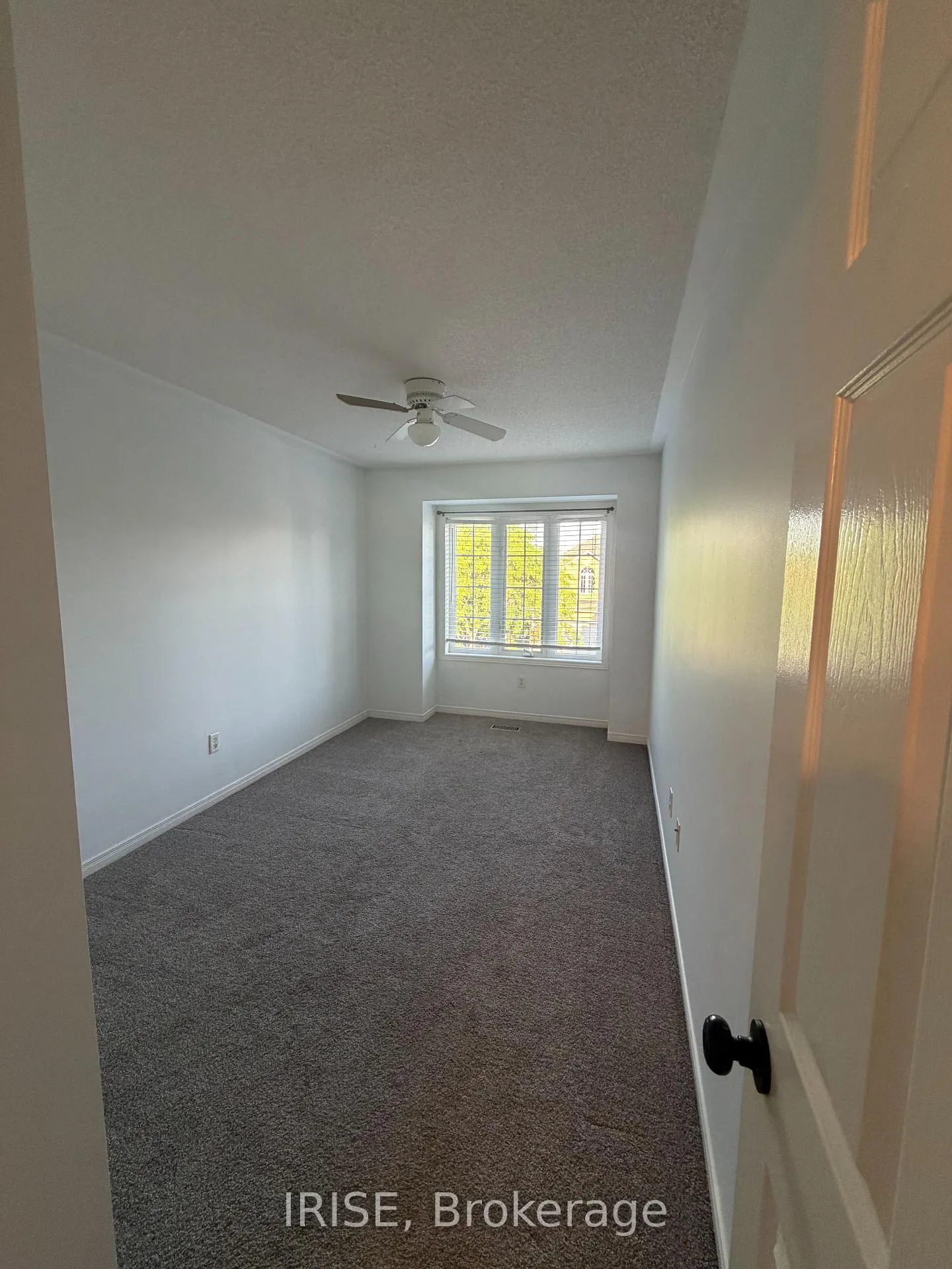 Photo 10 of 1849 Creek Way, Burlington, Uptown — HOMEH