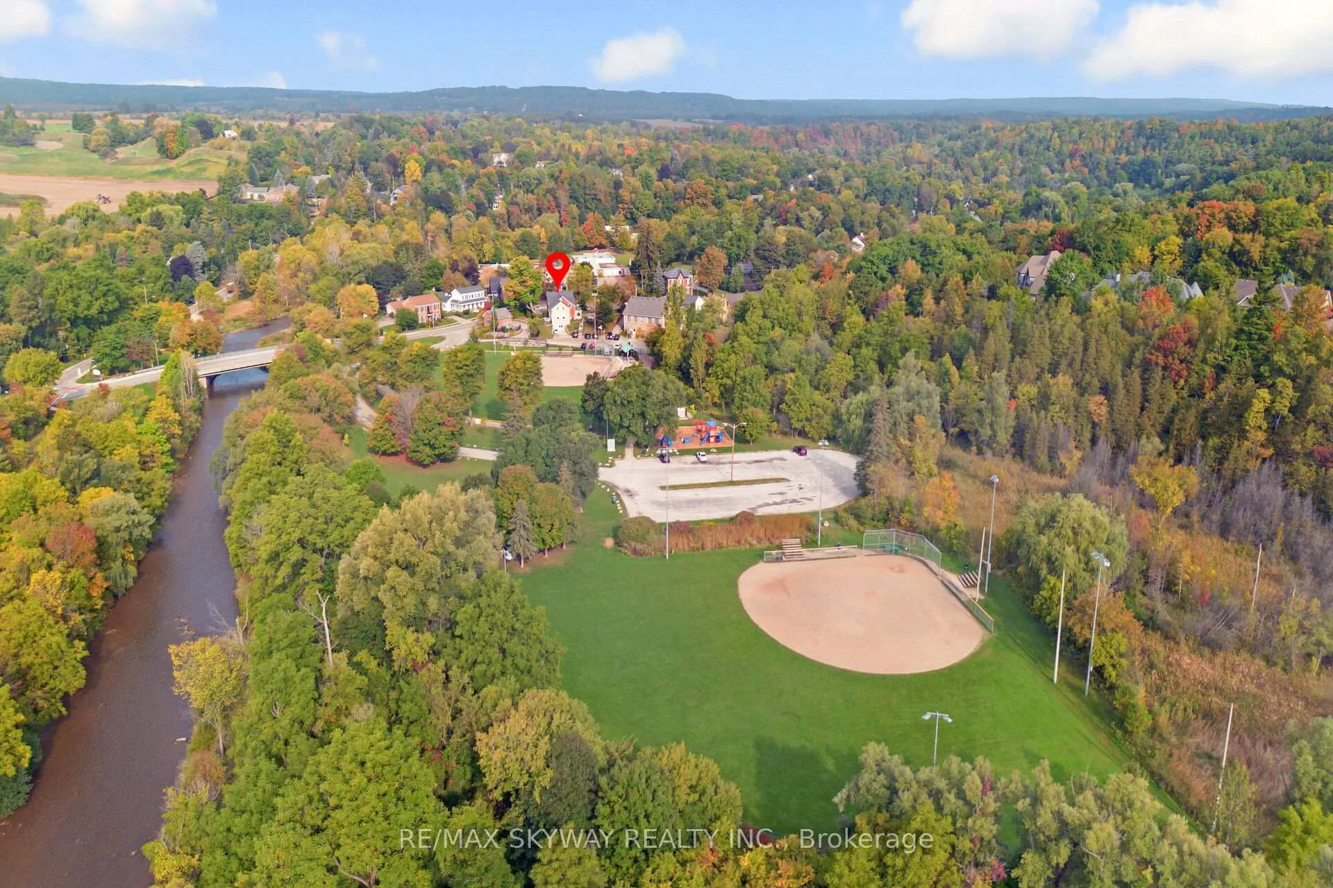 Photo 29 of 45 Confederation Street, Halton Hills, Glen Williams — HOMEH