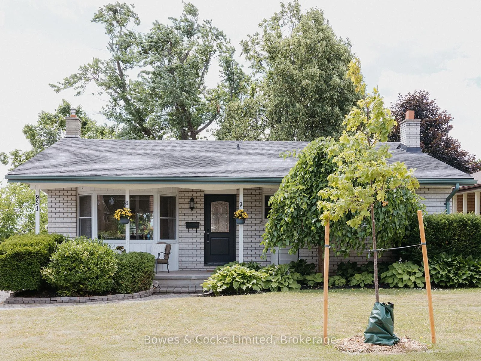Photo 1 of 951 Ellesmere Avenue, Peterborough, Northcrest Ward 5 — HOMEH