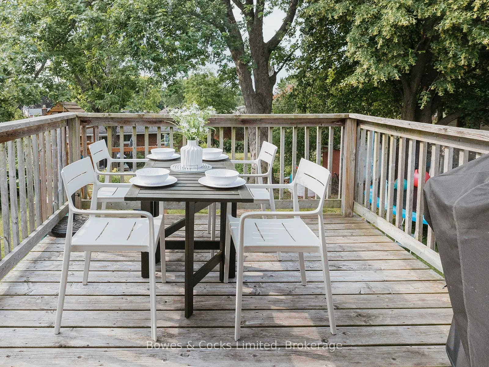 Photo 19 of 951 Ellesmere Avenue, Peterborough, Northcrest Ward 5 — HOMEH