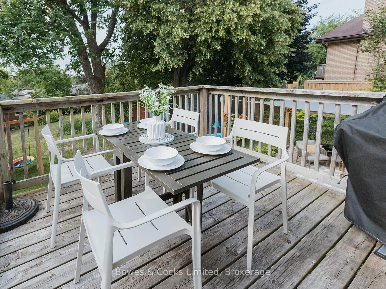 Photo 20 of 951 Ellesmere Avenue, Peterborough, Northcrest Ward 5 — HOMEH