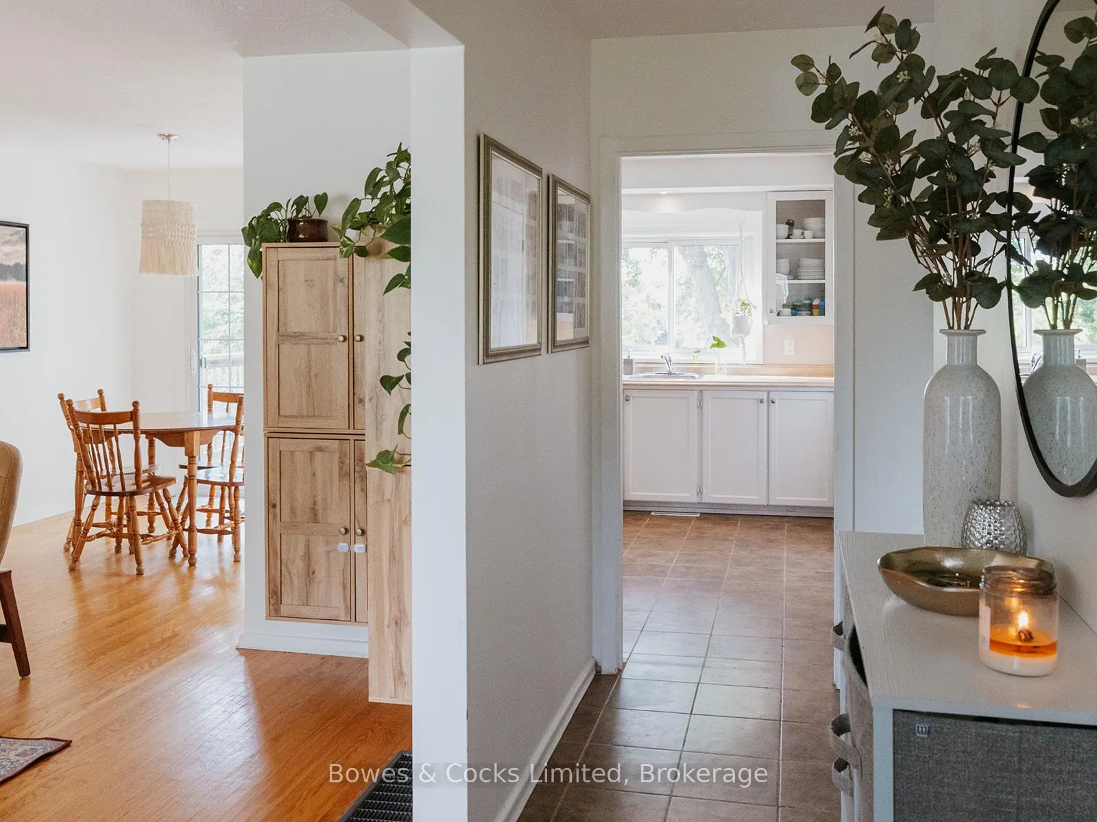 Photo 24 of 951 Ellesmere Avenue, Peterborough, Northcrest Ward 5 — HOMEH