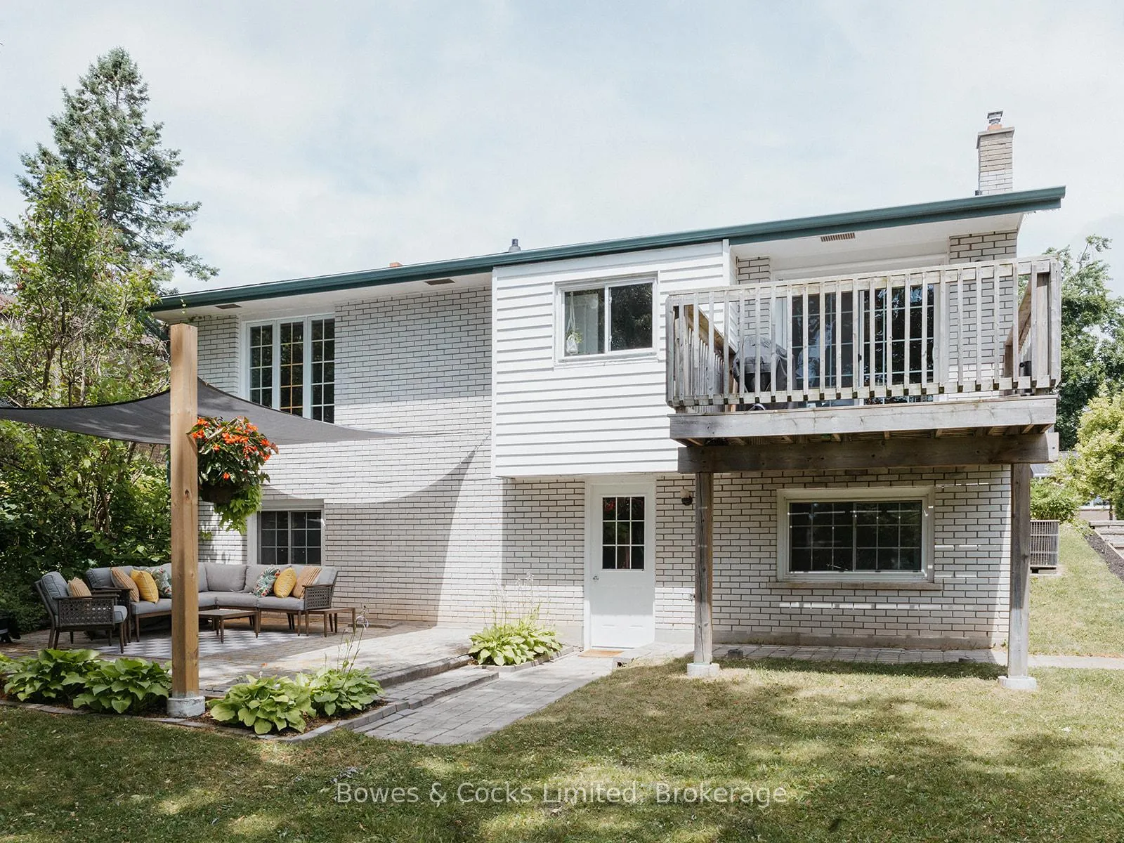 Photo 33 of 951 Ellesmere Avenue, Peterborough, Northcrest Ward 5 — HOMEH