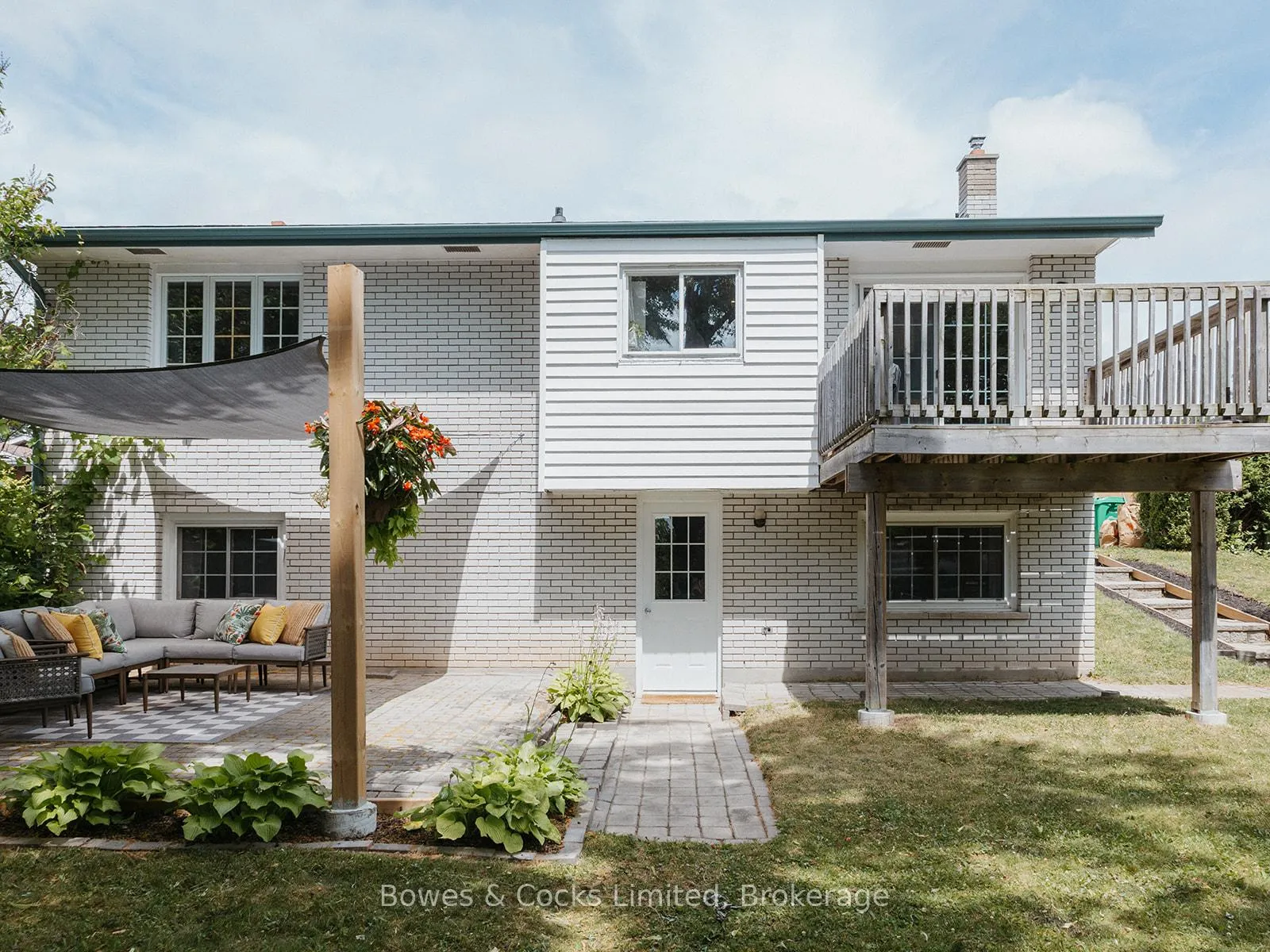 Photo 34 of 951 Ellesmere Avenue, Peterborough, Northcrest Ward 5 — HOMEH