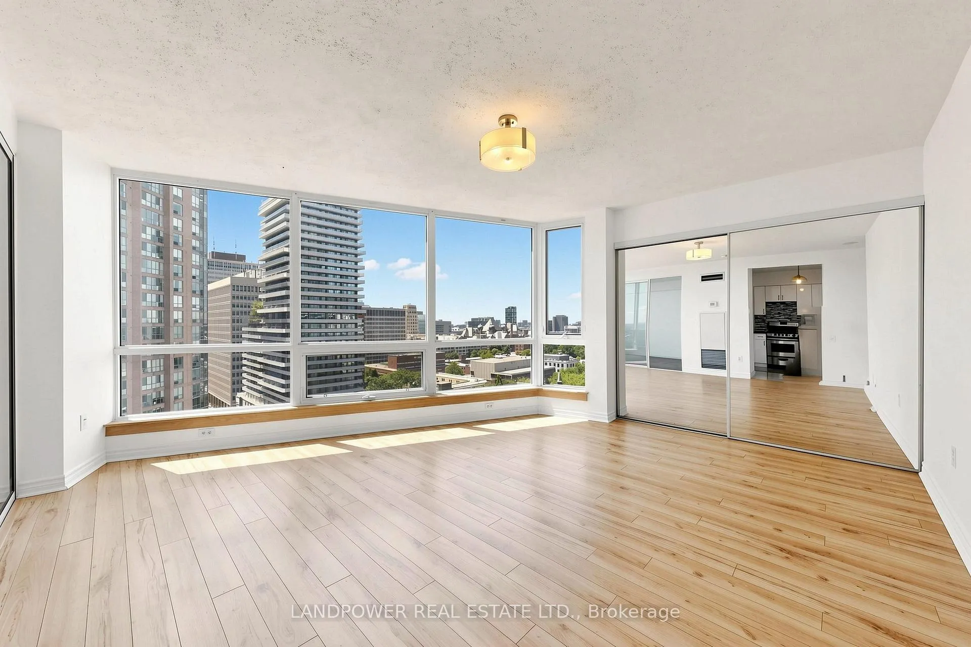Front of Unit 1710, 1055 Bay Street