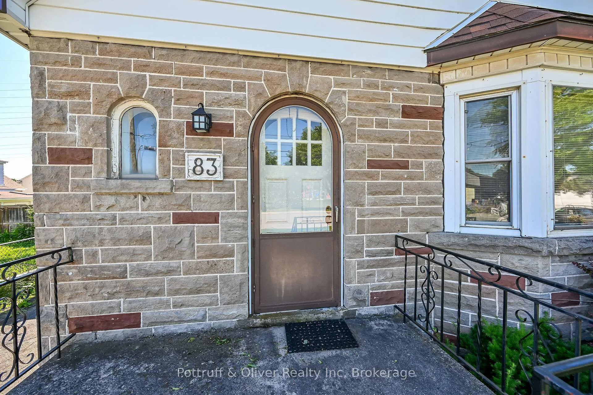 Photo 4 of 83 Aberfoyle Avenue, Hamilton, Rosedale — HOMEH