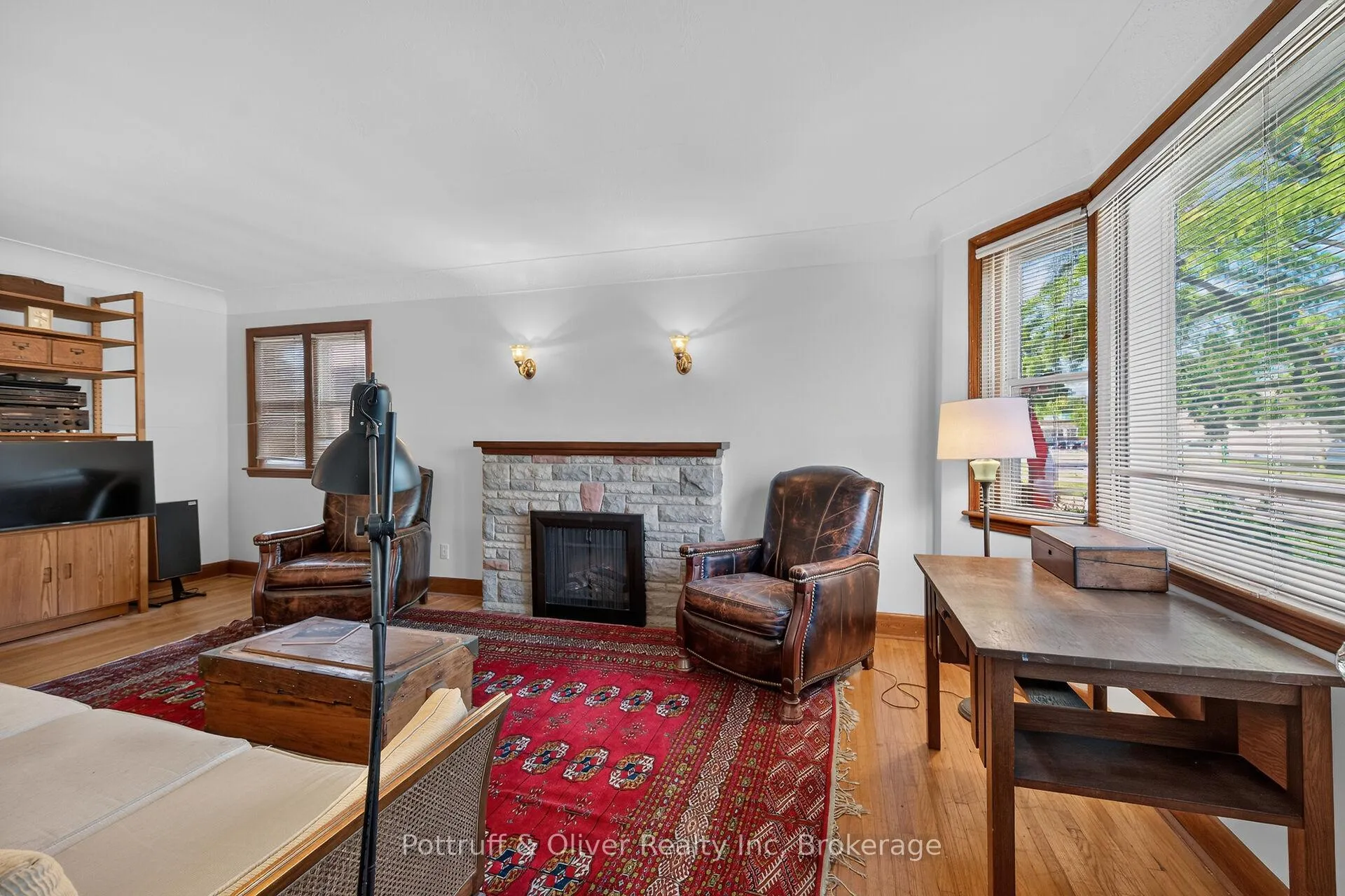 Photo 5 of 83 Aberfoyle Avenue, Hamilton, Rosedale — HOMEH