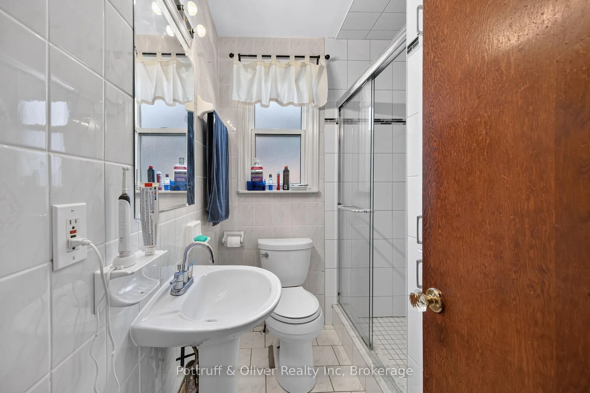 Photo 22 of 83 Aberfoyle Avenue, Hamilton, Rosedale — HOMEH