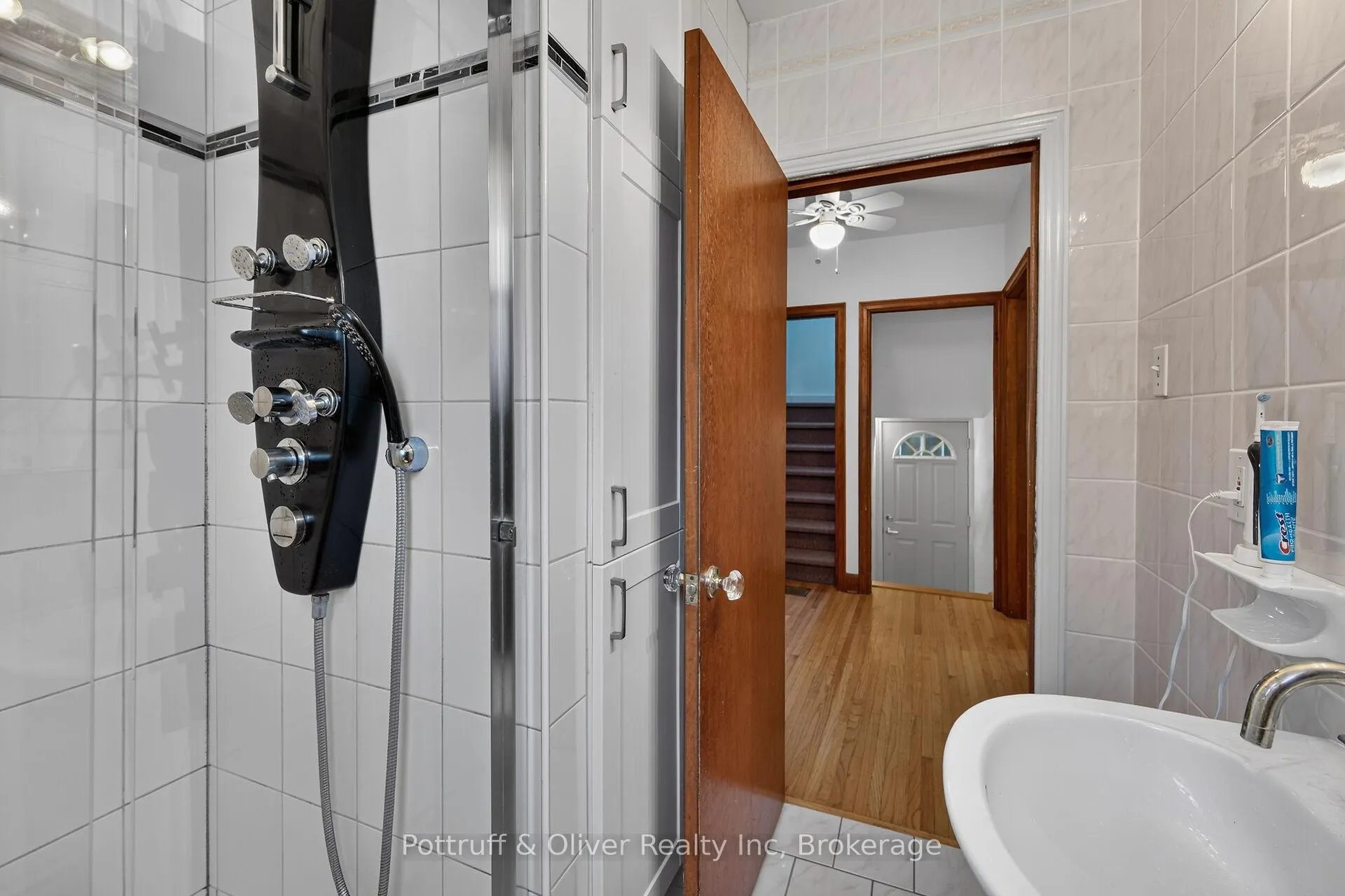 Photo 23 of 83 Aberfoyle Avenue, Hamilton, Rosedale — HOMEH