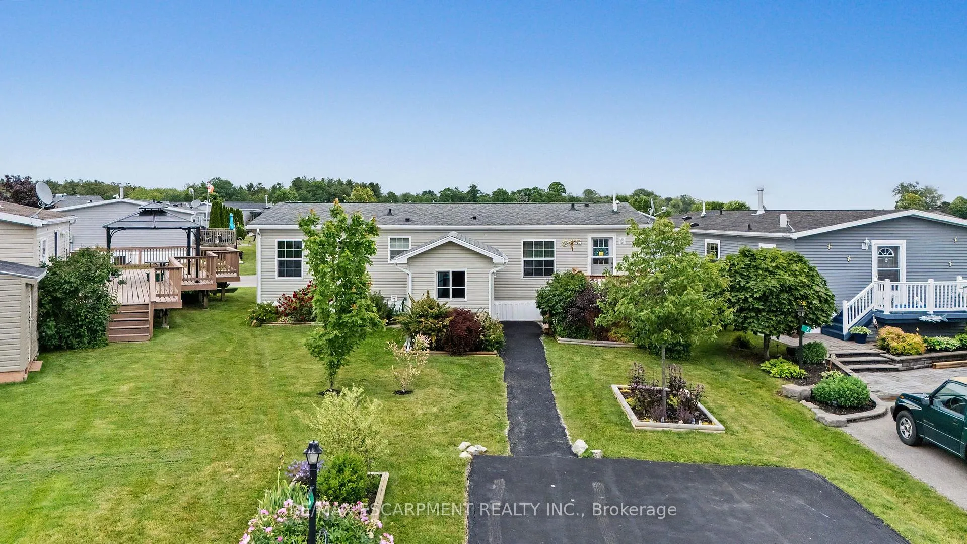 Photo of 4 Hickory Hollow