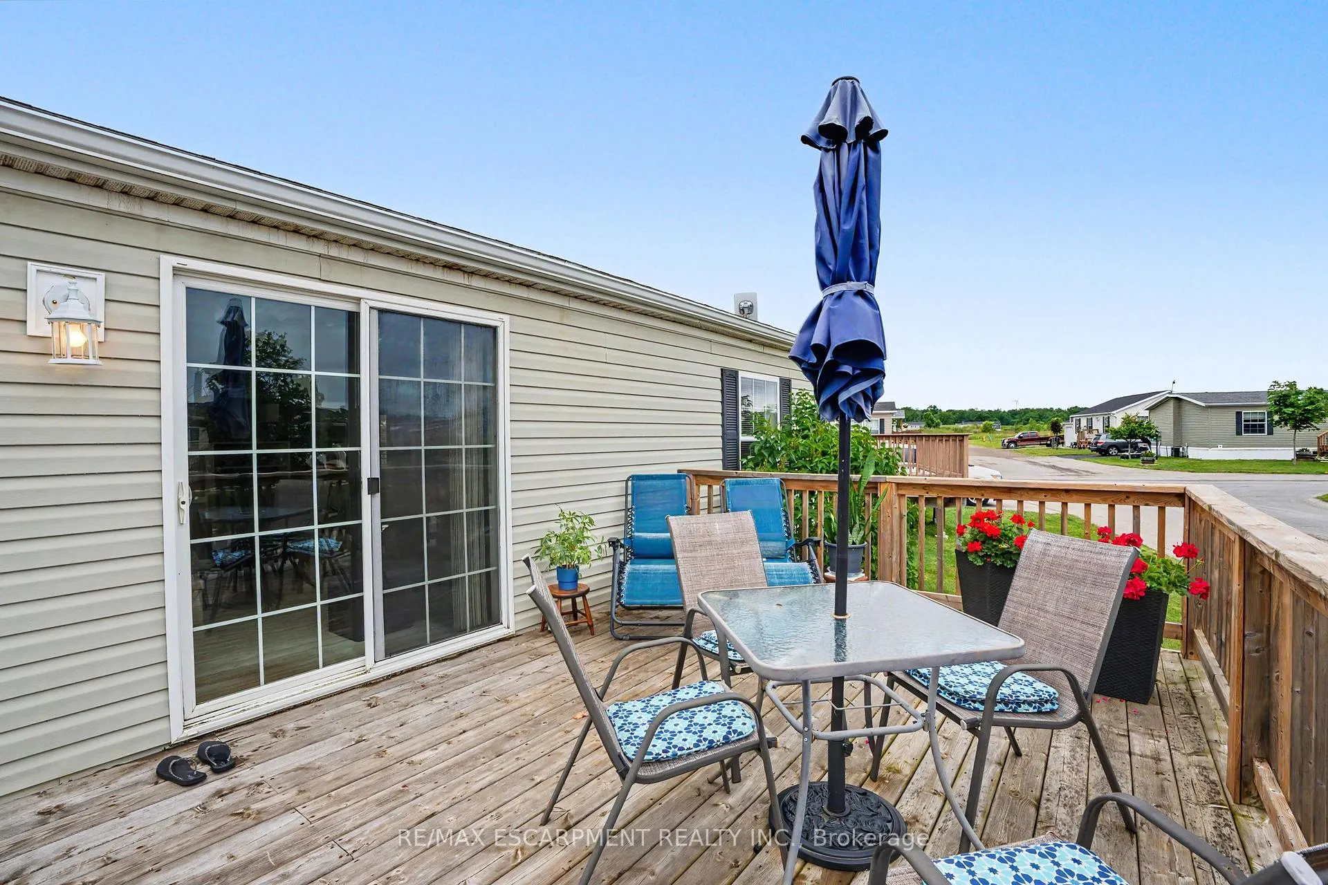 Photo 24 of 4 Hickory Hollow, Haldimand, Nanticoke — HOMEH