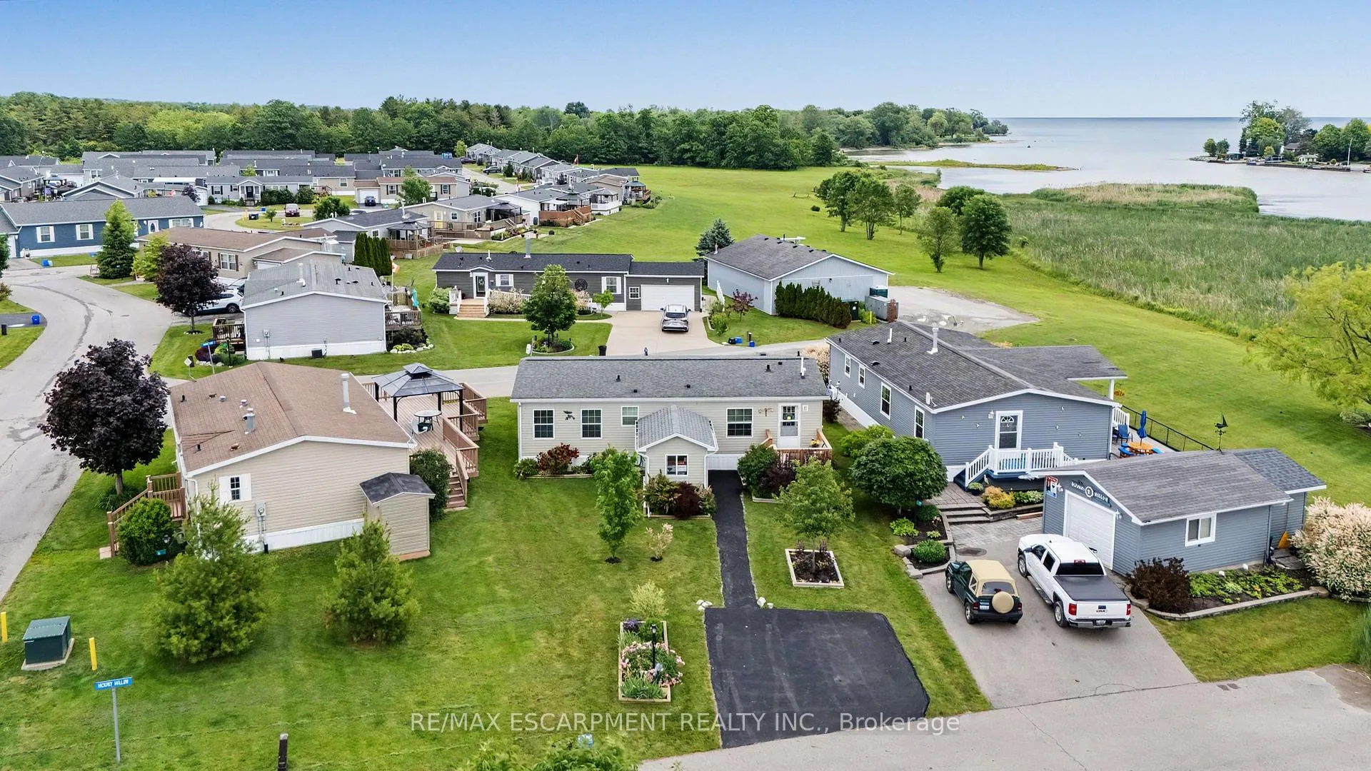 Photo 34 of 4 Hickory Hollow, Haldimand, Nanticoke — HOMEH