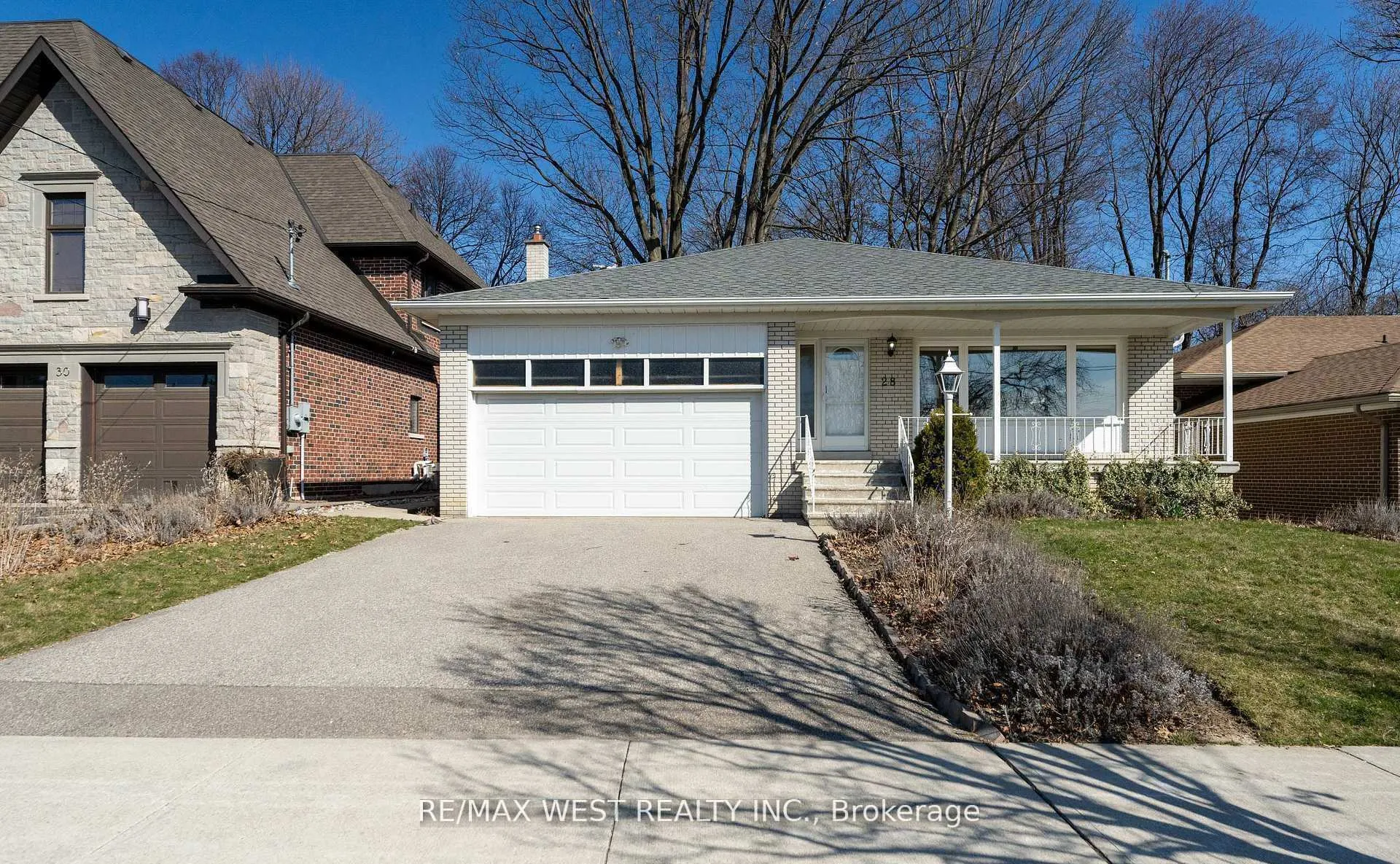 Photo 1 of 29 Braywin Drive, Etobicoke, Kingsview Village-The Westway — HOMEH
