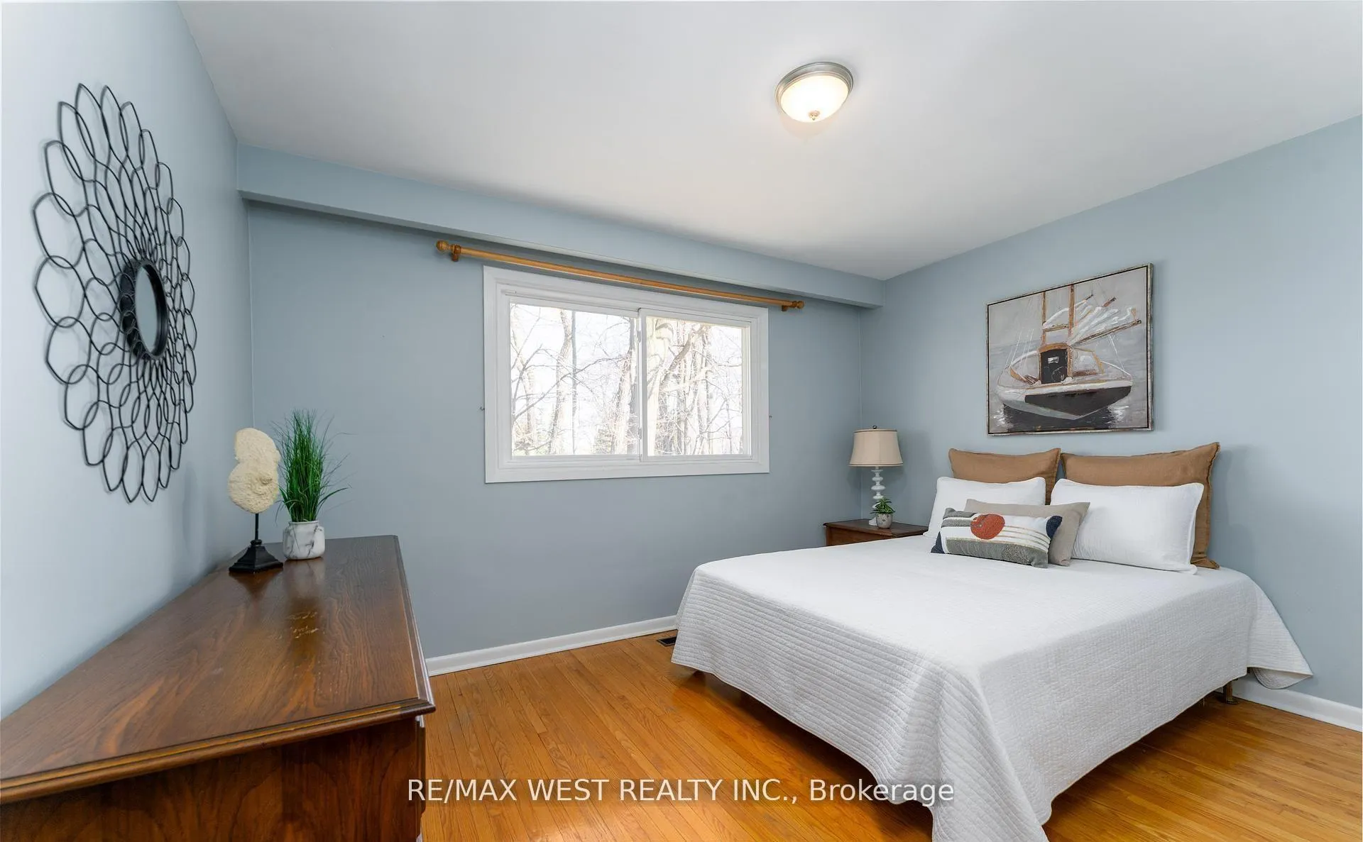 Photo 12 of 29 Braywin Drive, Etobicoke, Kingsview Village-The Westway — HOMEH
