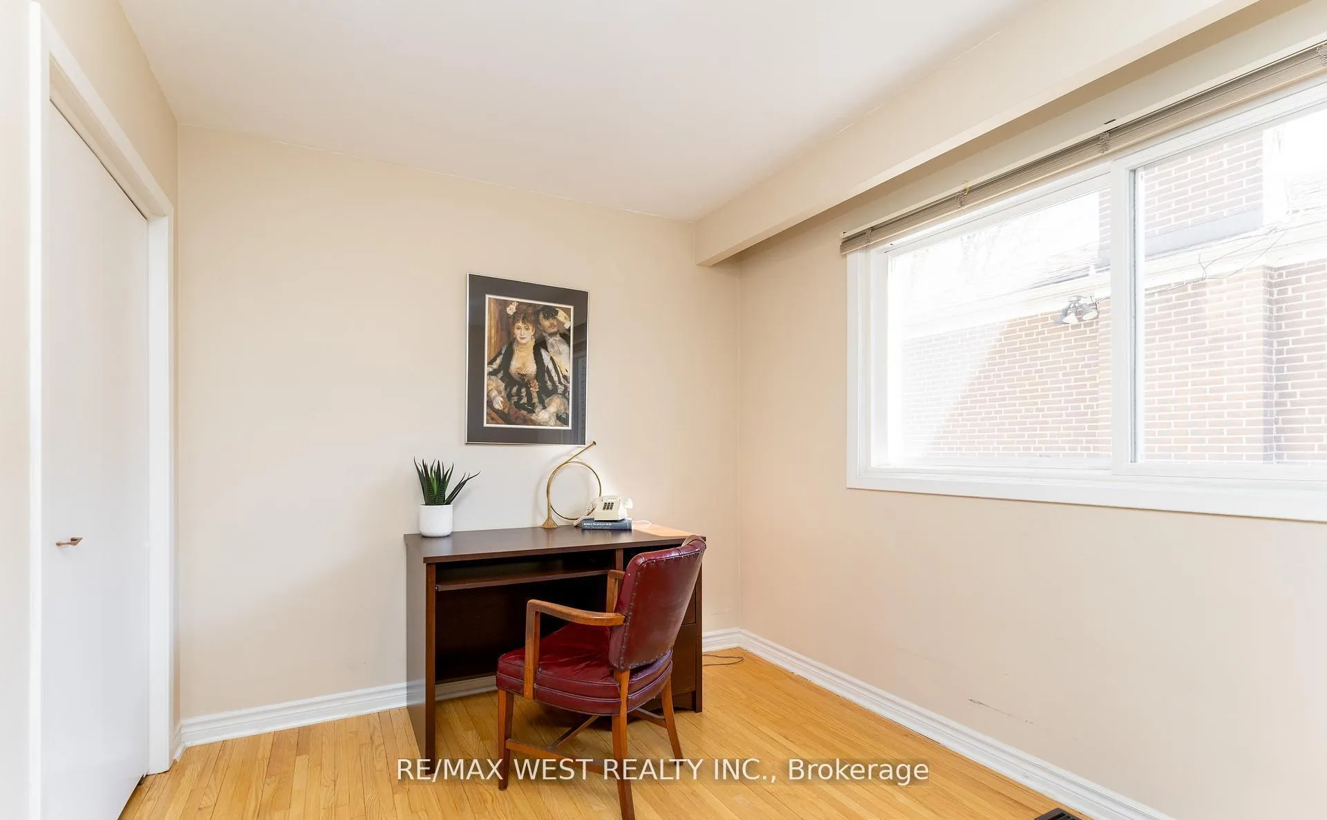 Photo 16 of 29 Braywin Drive, Etobicoke, Kingsview Village-The Westway — HOMEH