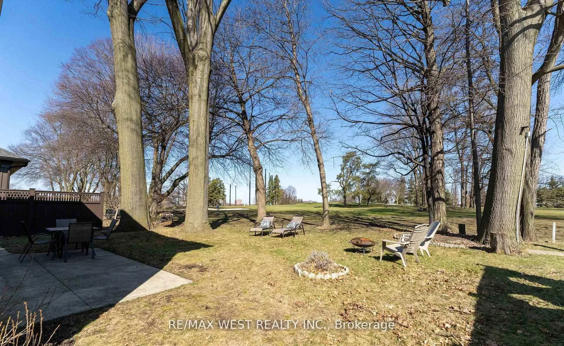 Photo 22 of 29 Braywin Drive, Etobicoke, Kingsview Village-The Westway — HOMEH