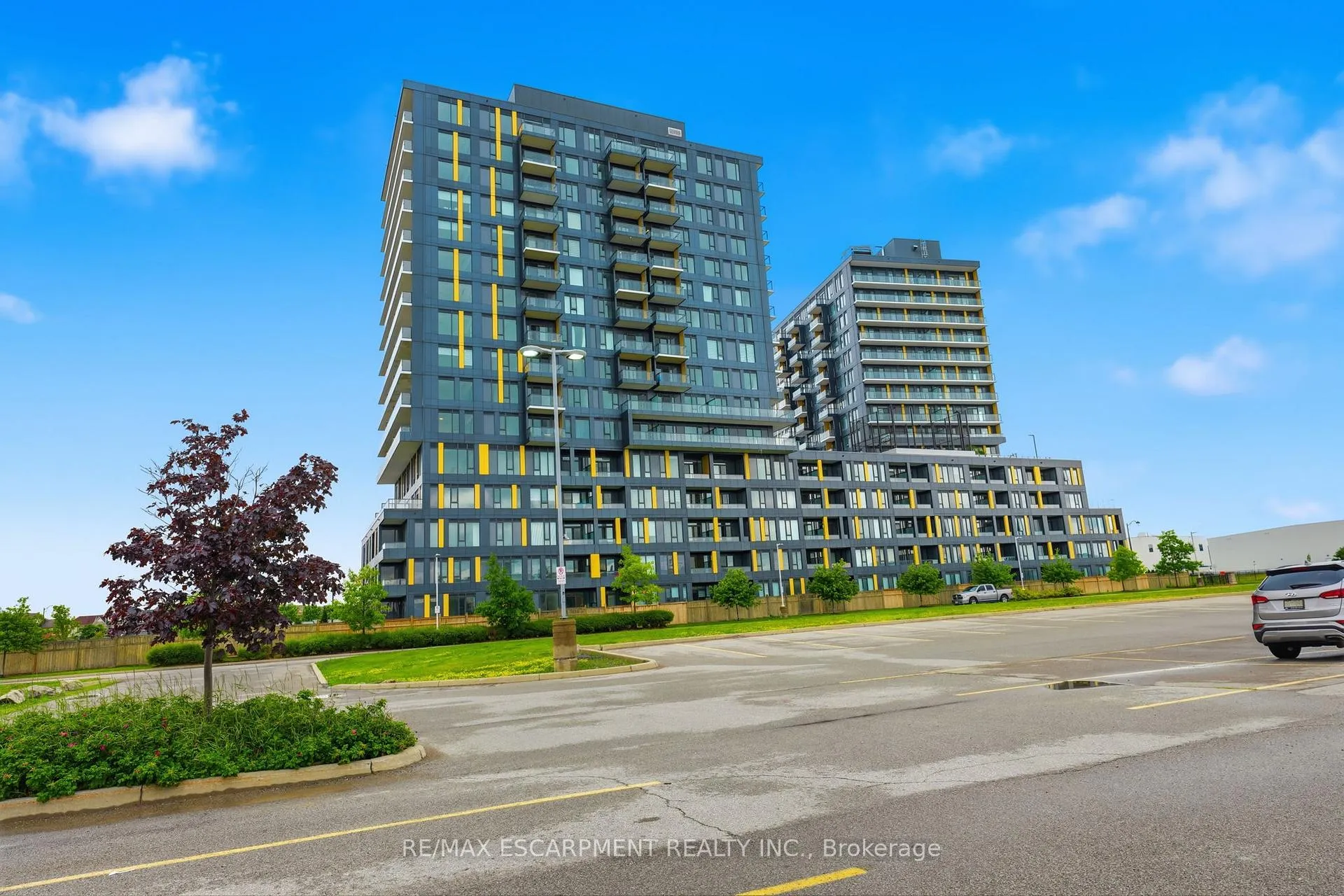 Photo 2 of Unit C1403, 4878 Powers Common, Burlington, Alton — HOMEH