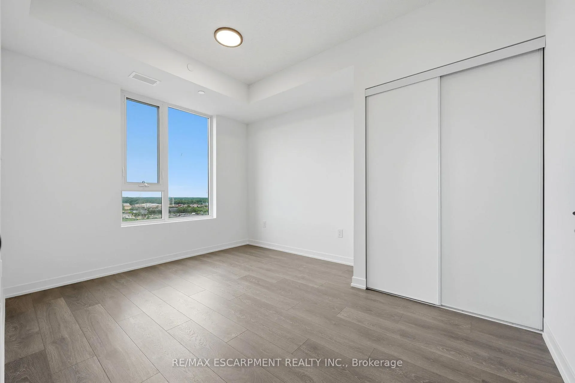 Photo 13 of Unit C1403, 4878 Powers Common, Burlington, Alton — HOMEH