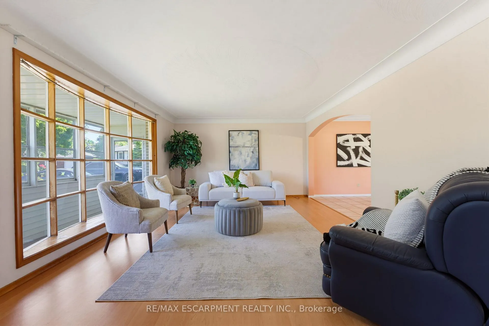 Photo 11 of 6 Treelawn Terrace, Brantford — HOMEH