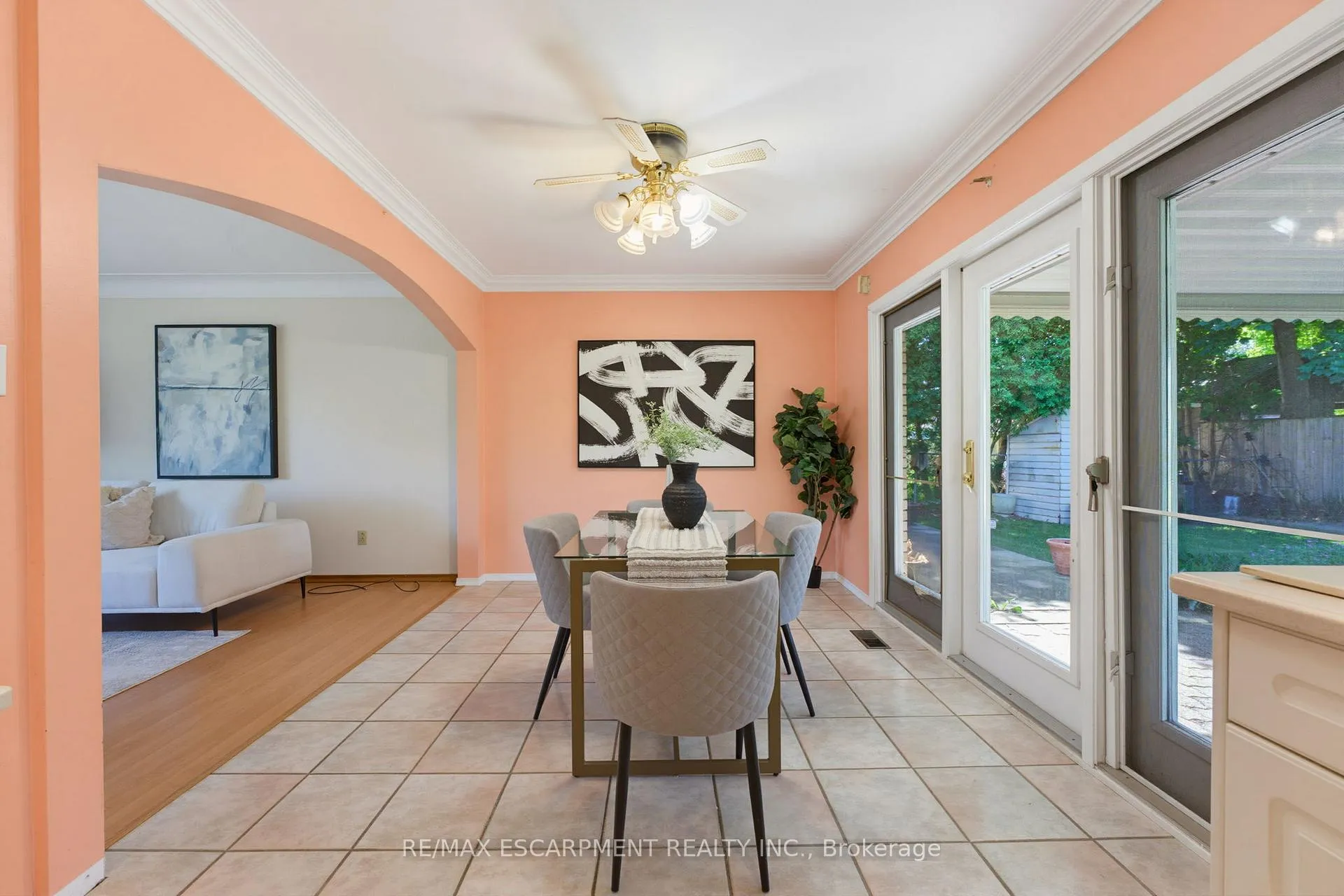 Photo 14 of 6 Treelawn Terrace, Brantford — HOMEH