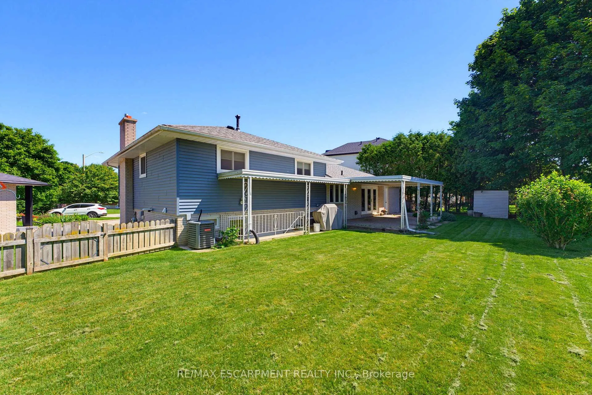 Photo 35 of 6 Treelawn Terrace, Brantford — HOMEH