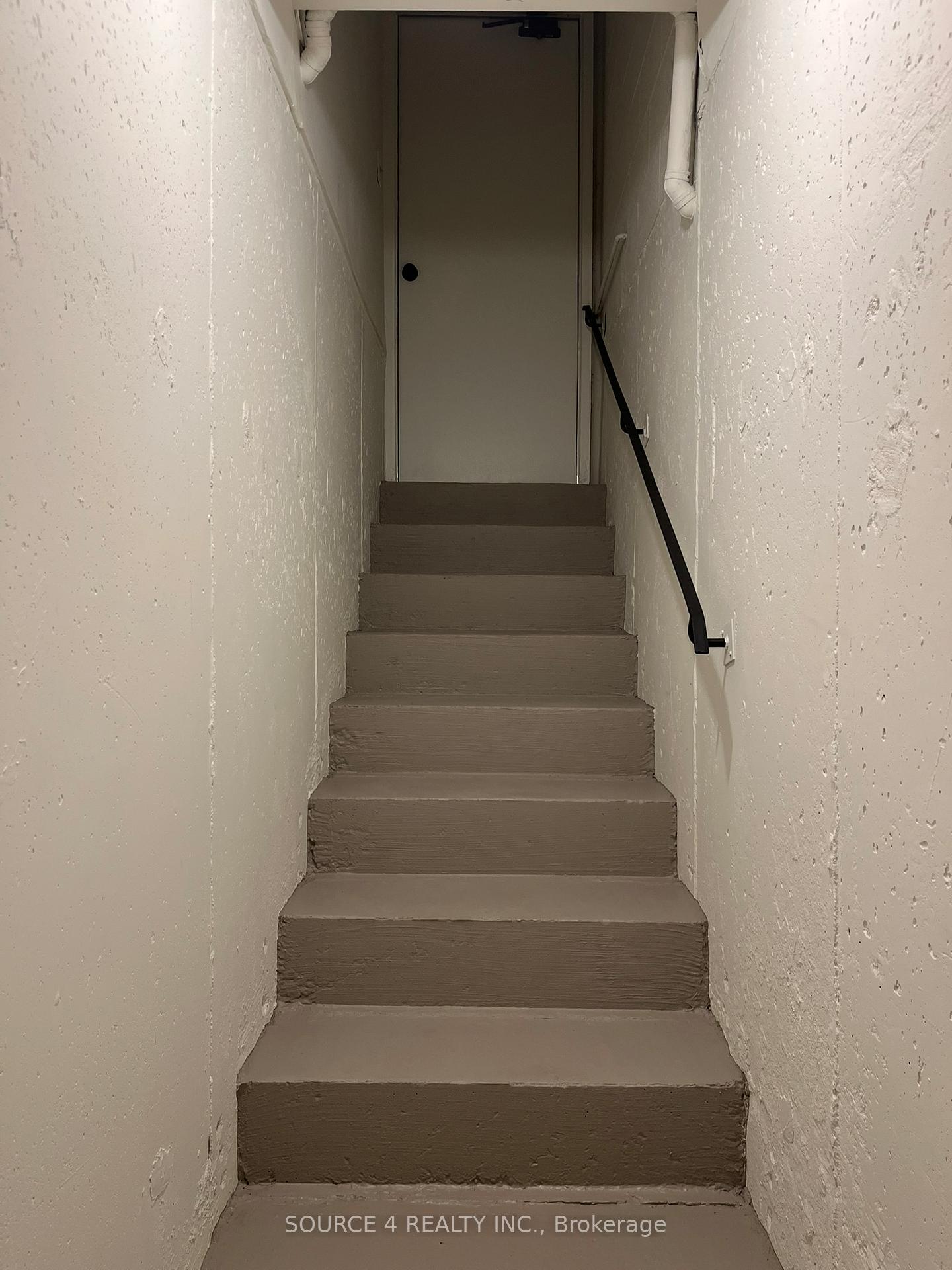 Photo 9 of Unit Basement, 138 Venetian Crescent, Vaughan, East Woodbridge — HOMEH