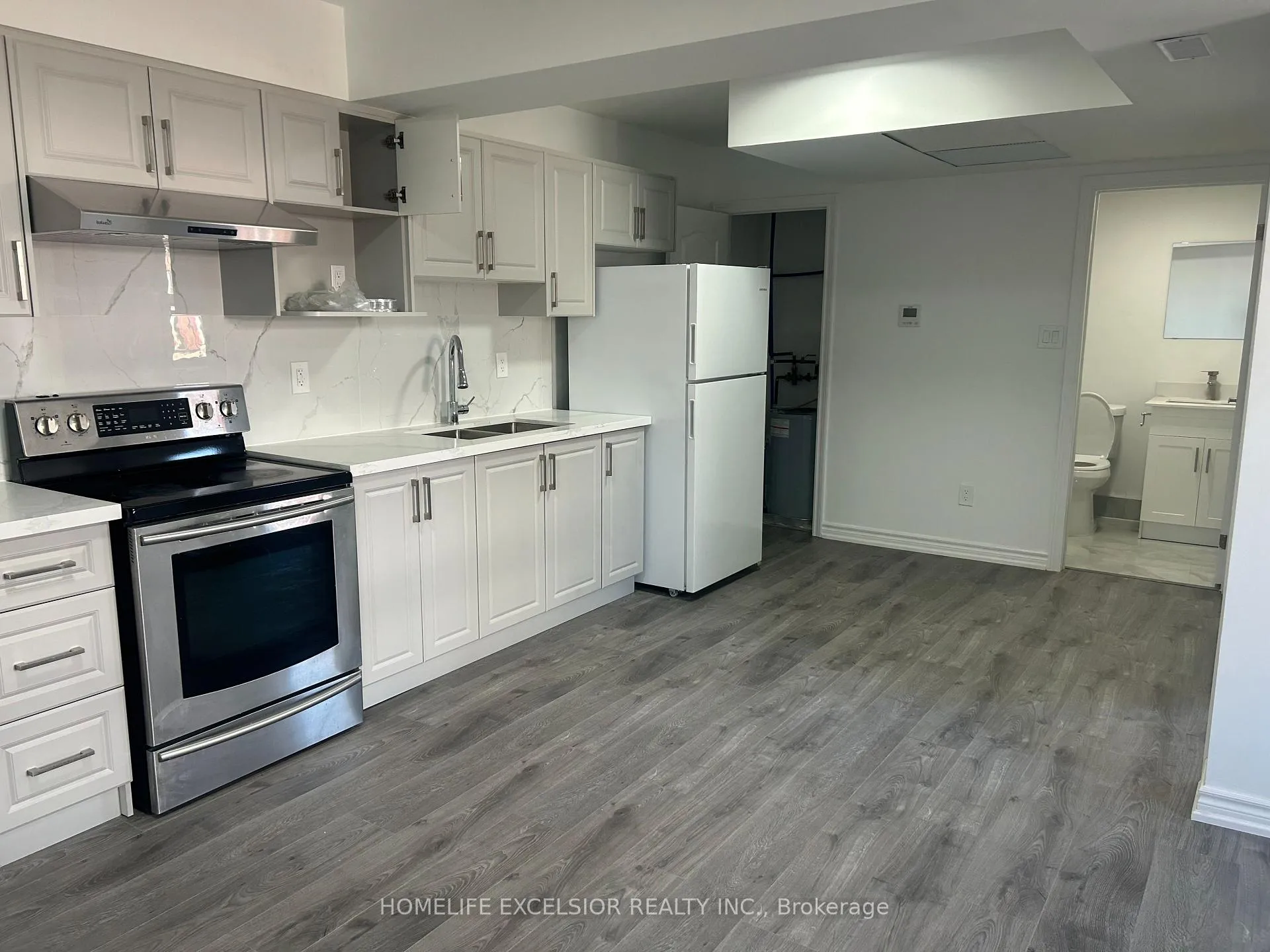 Photo 1 of Unit Unit 6, 3 Simcoe Street S, Oshawa, Central — HOMEH