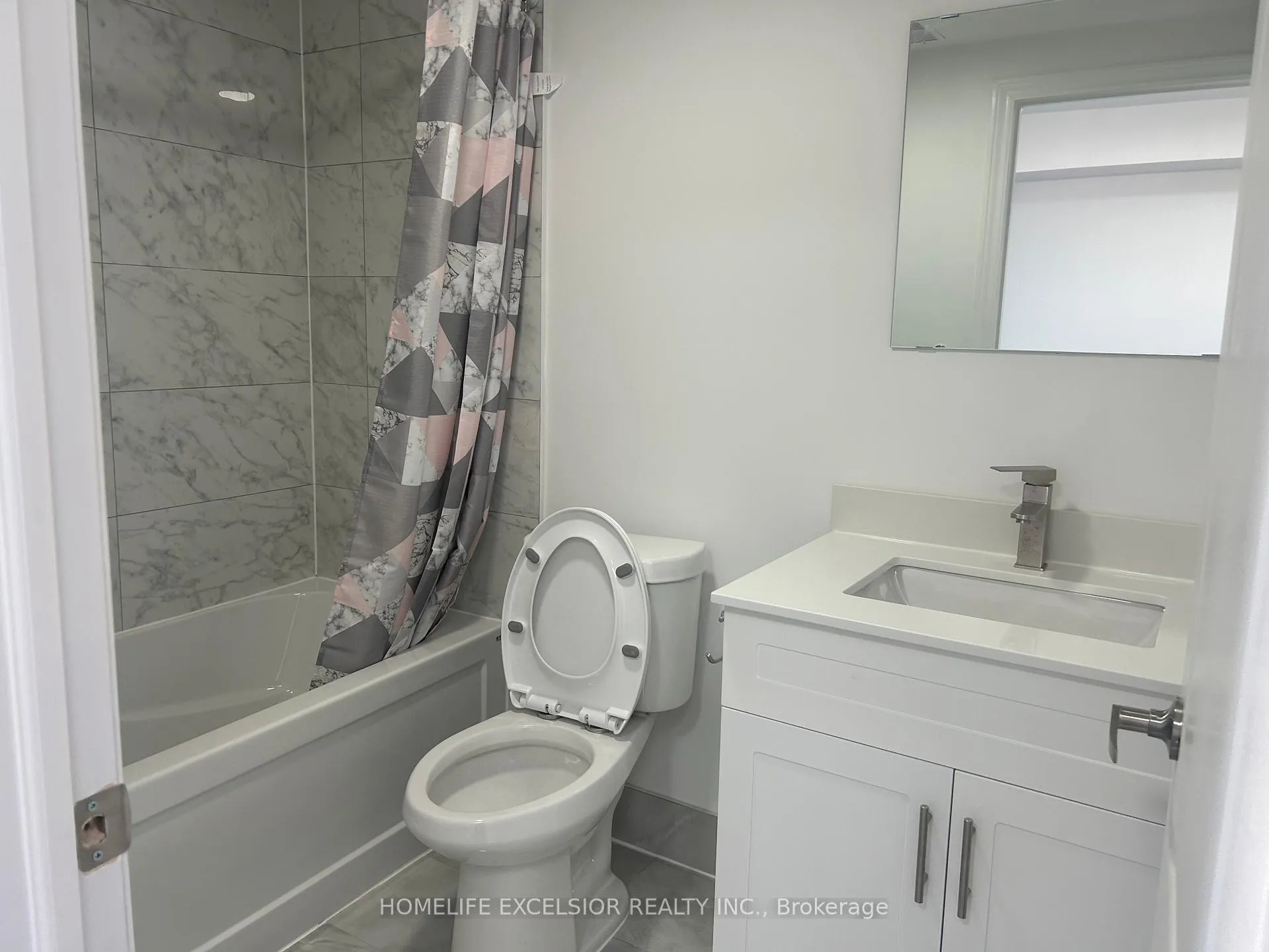Photo 4 of Unit Unit 6, 3 Simcoe Street S, Oshawa, Central — HOMEH
