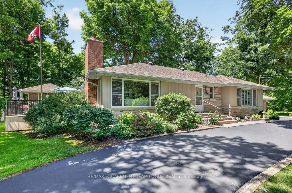 Photo of 403 Donald Campbell Avenue