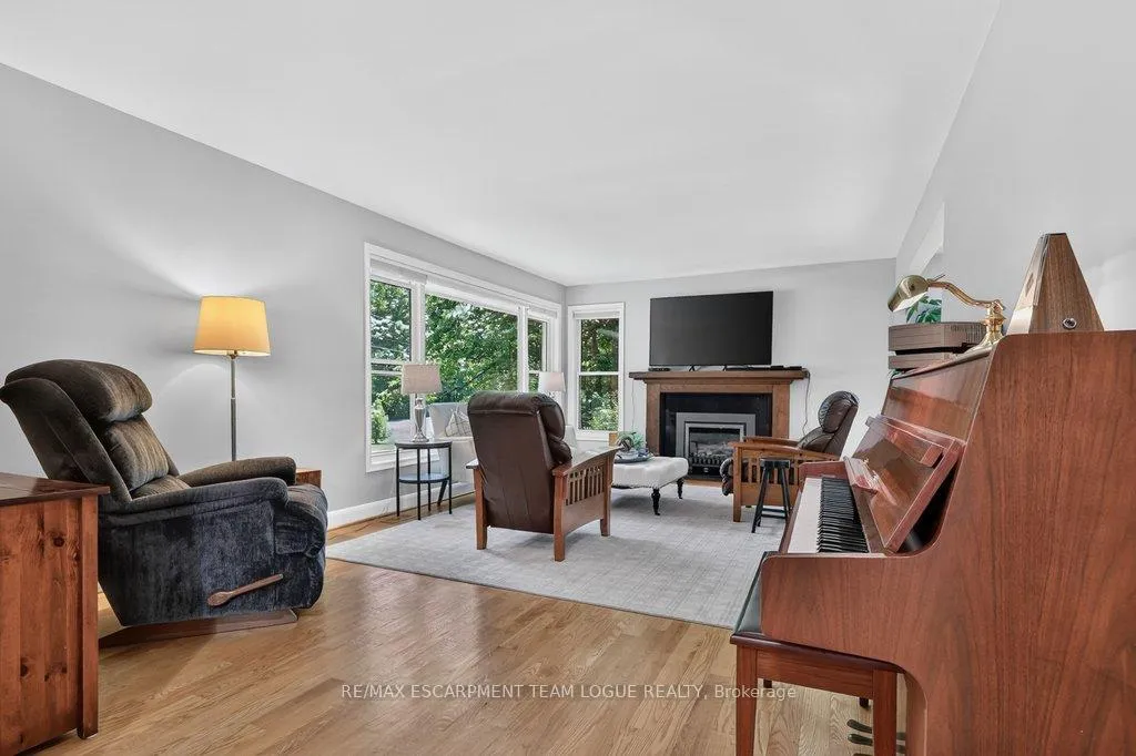 Photo 4 of 403 Donald Campbell Avenue, Milton, Old Milton — HOMEH