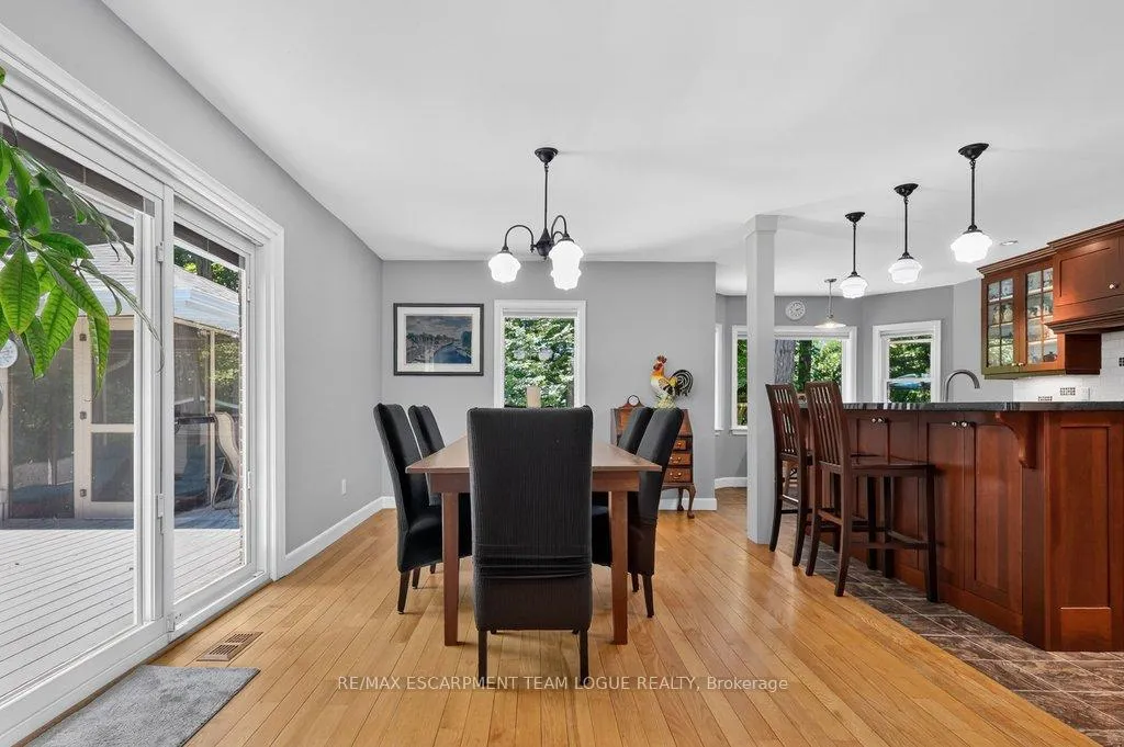 Photo 9 of 403 Donald Campbell Avenue, Milton, Old Milton — HOMEH
