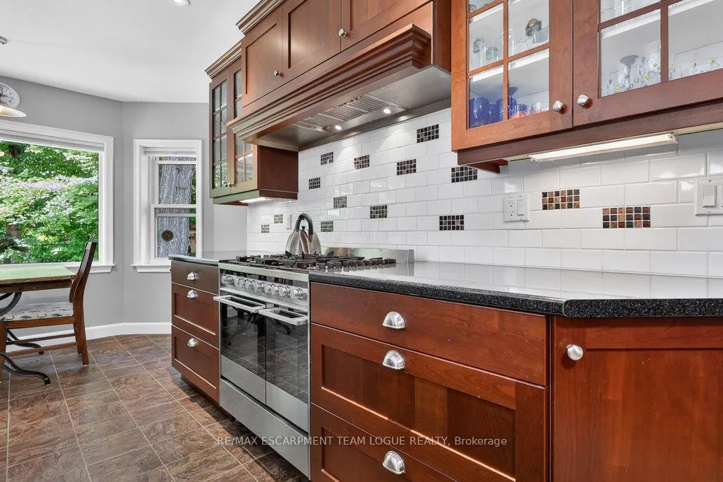 Photo 13 of 403 Donald Campbell Avenue, Milton, Old Milton — HOMEH