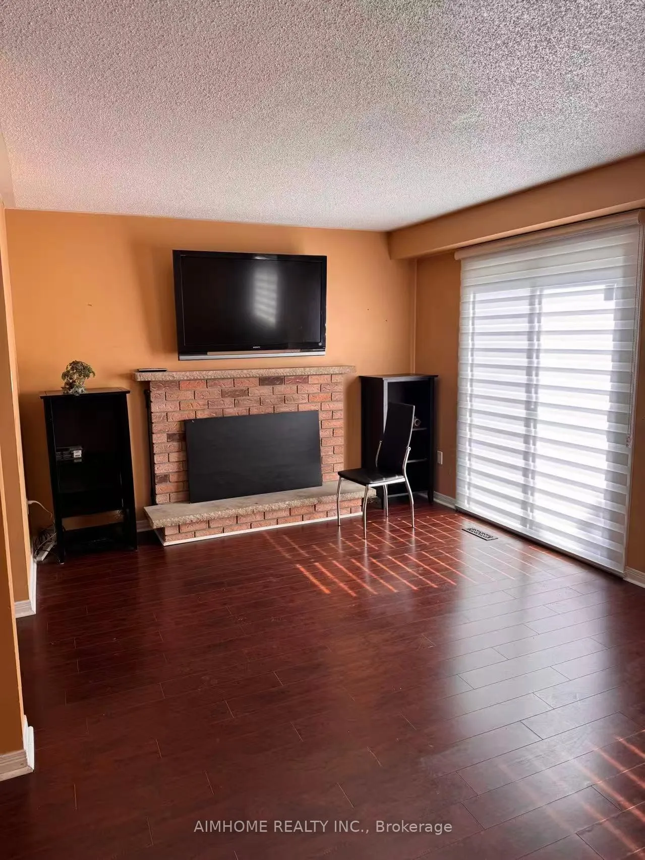 Photo 4 of 24 Snider Drive, Markham, Raymerville — HOMEH