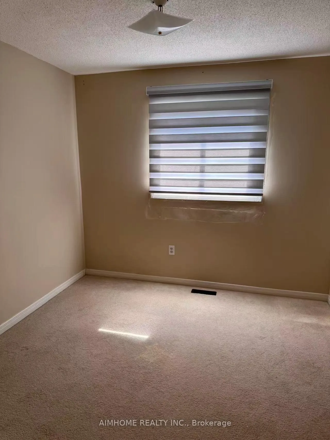 Photo 8 of 24 Snider Drive, Markham, Raymerville — HOMEH