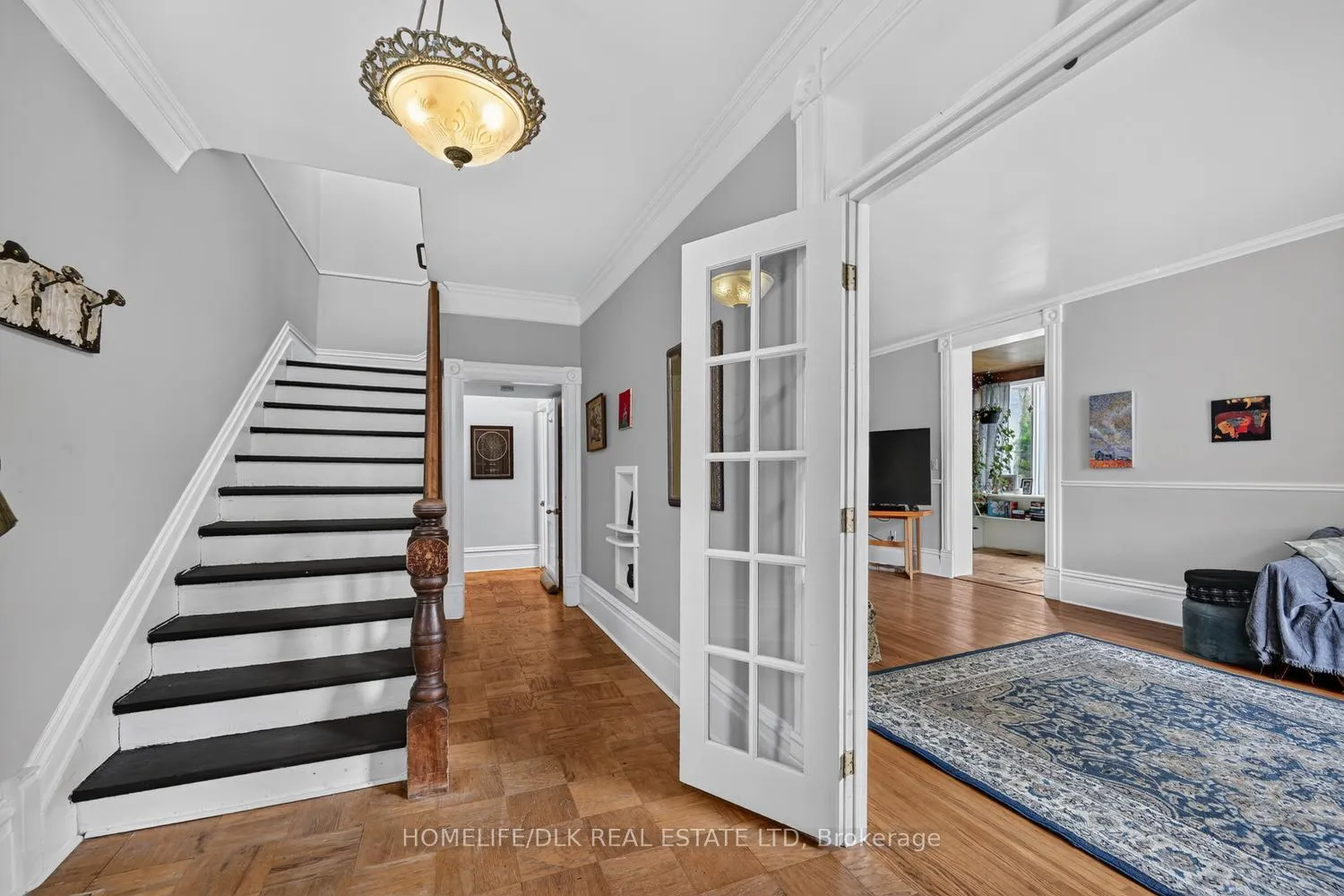 Photo of 186 King Street E