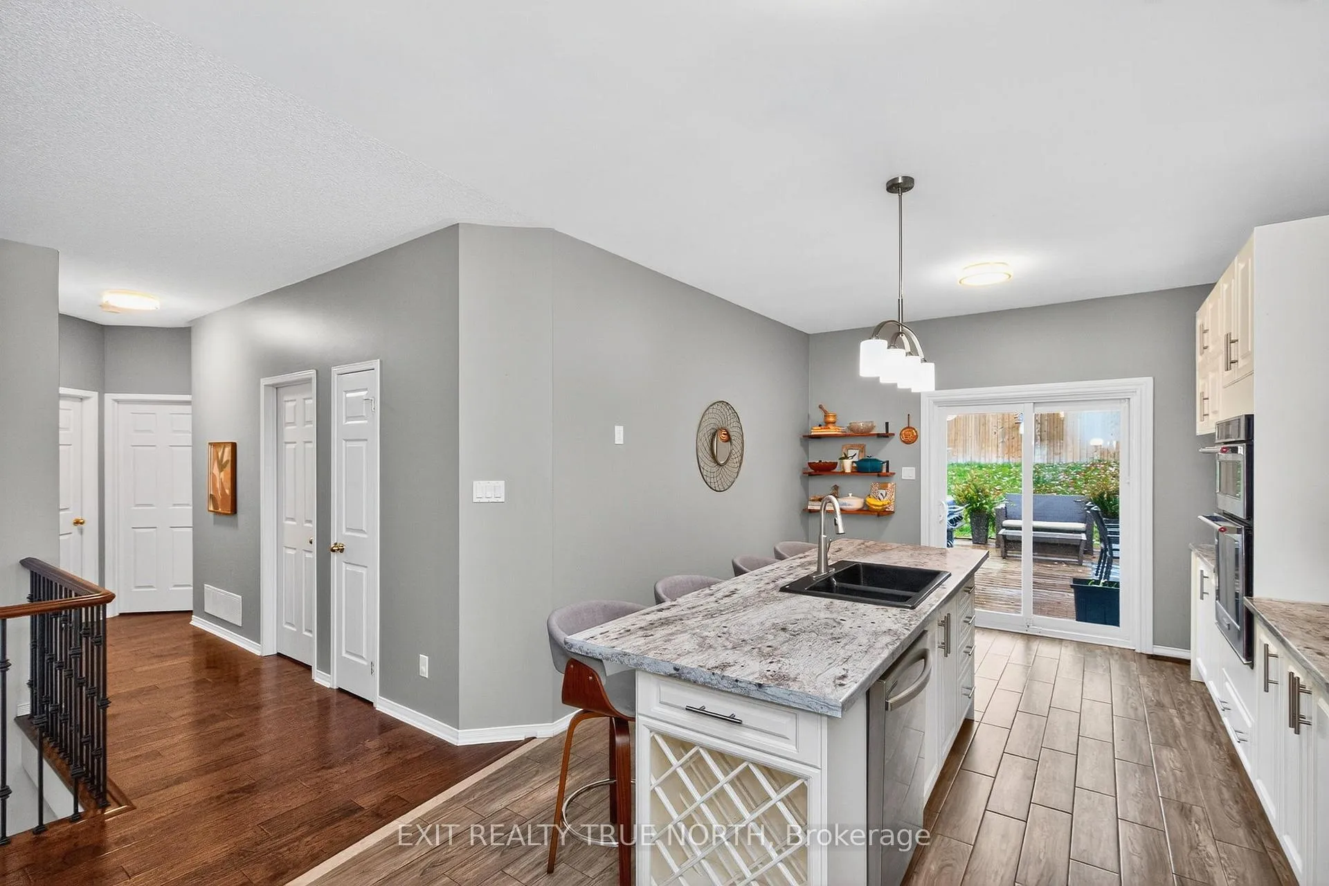 Photo 10 of 59 Edwards Drive, Barrie, Bayshore — HOMEH