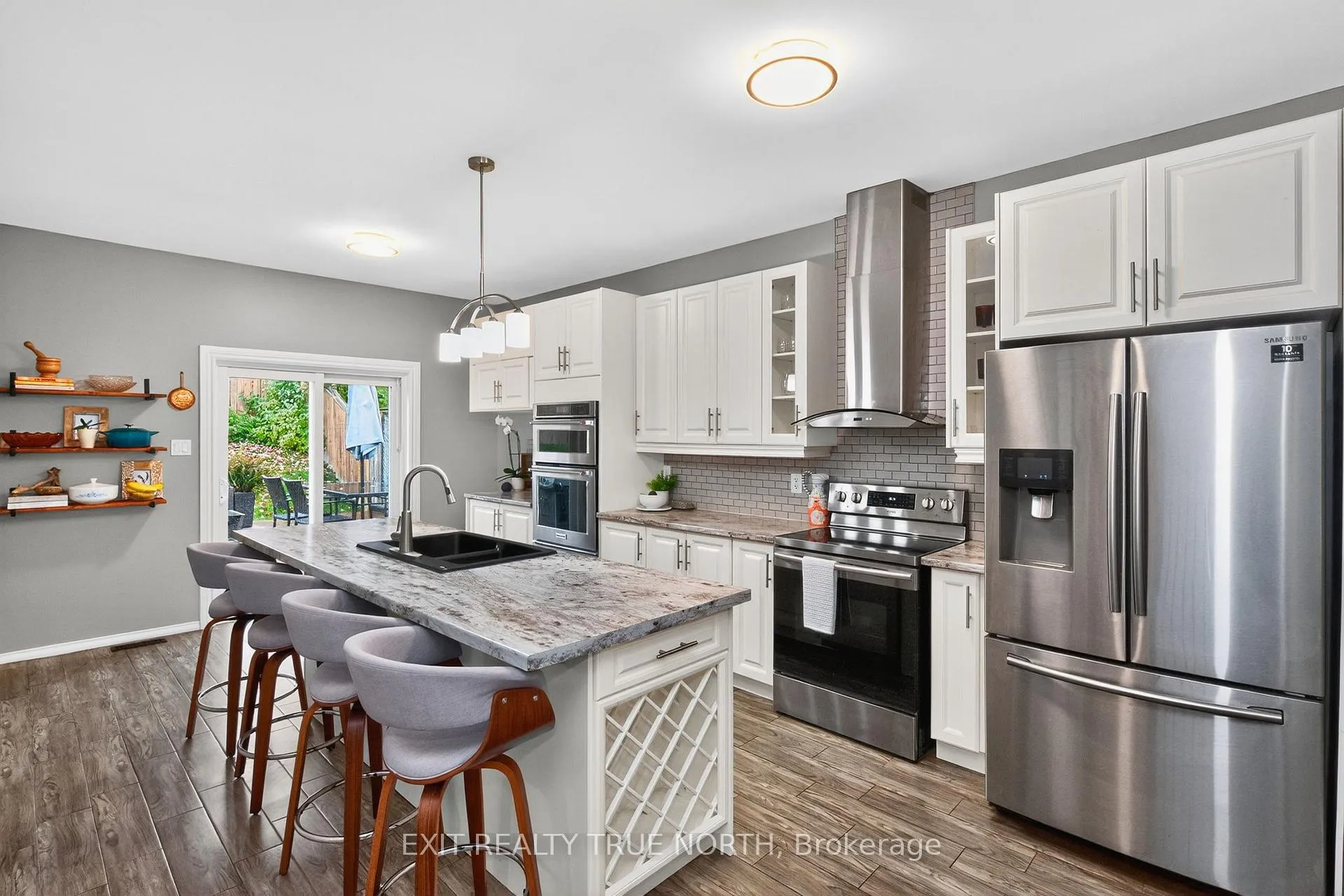 Photo 12 of 59 Edwards Drive, Barrie, Bayshore — HOMEH