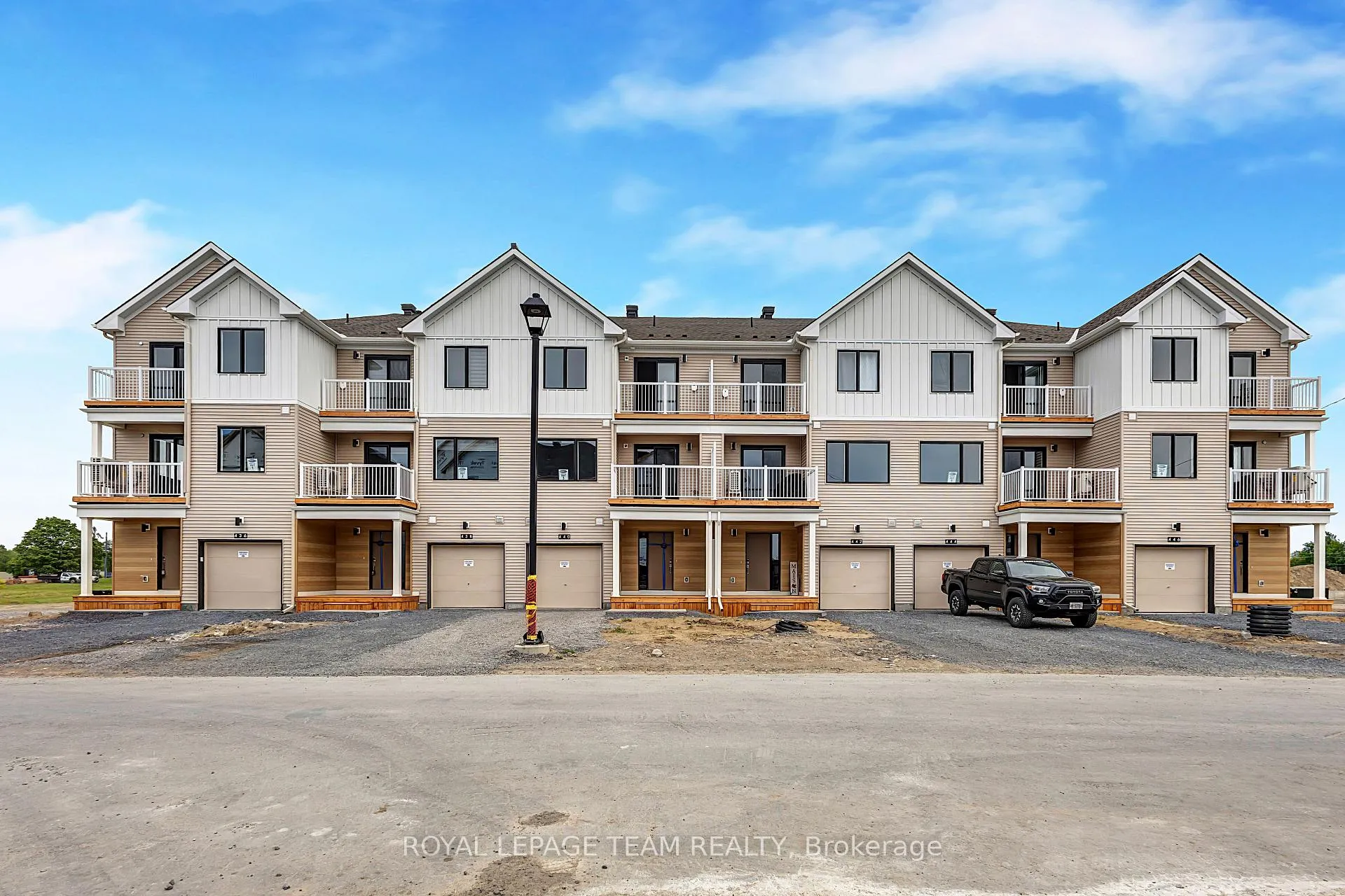 Photo 23 of 438 Patrick Street, North Grenville, North Grenville Twp (Kemptville South) — HOMEH