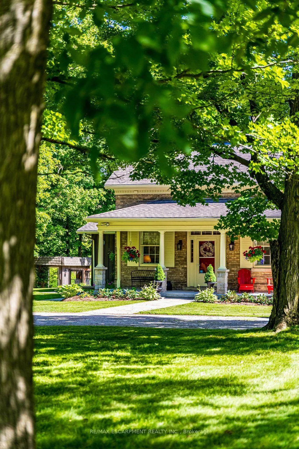 Photo 3 of 1048 Regional Road 97, Hamilton, Rural Flamborough — HOMEH