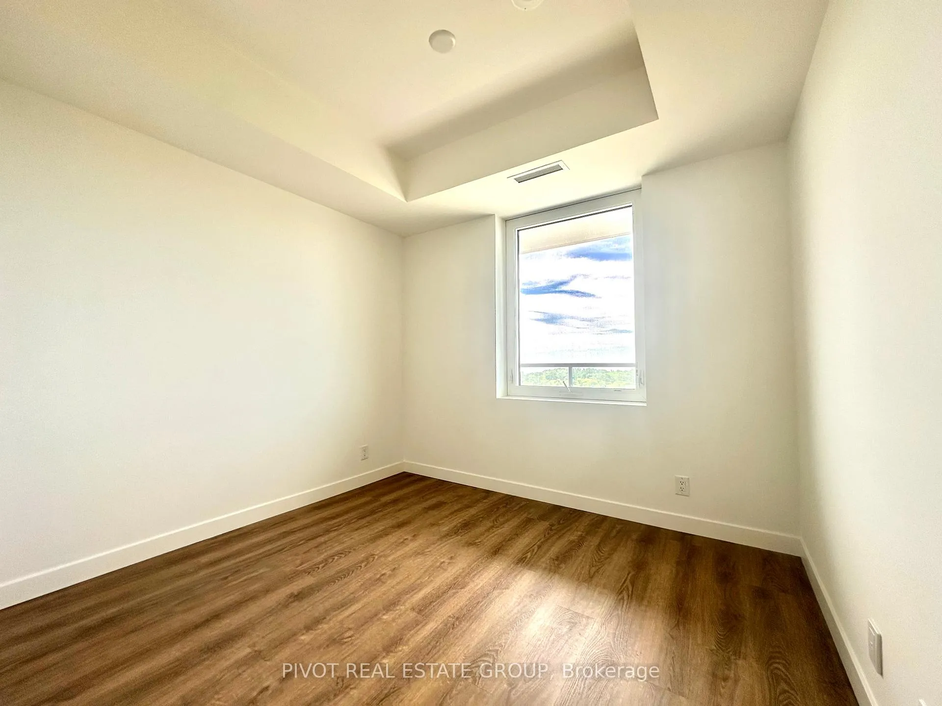 Photo 11 of Unit 1107, 1050 Eastern Avenue, Toronto, The Beaches — HOMEH