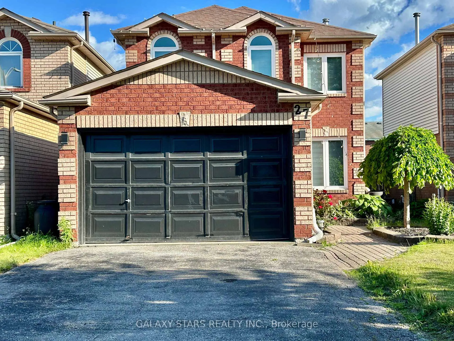 Photo 1 of 27 John Walter Crescent, Clarington, Courtice — HOMEH