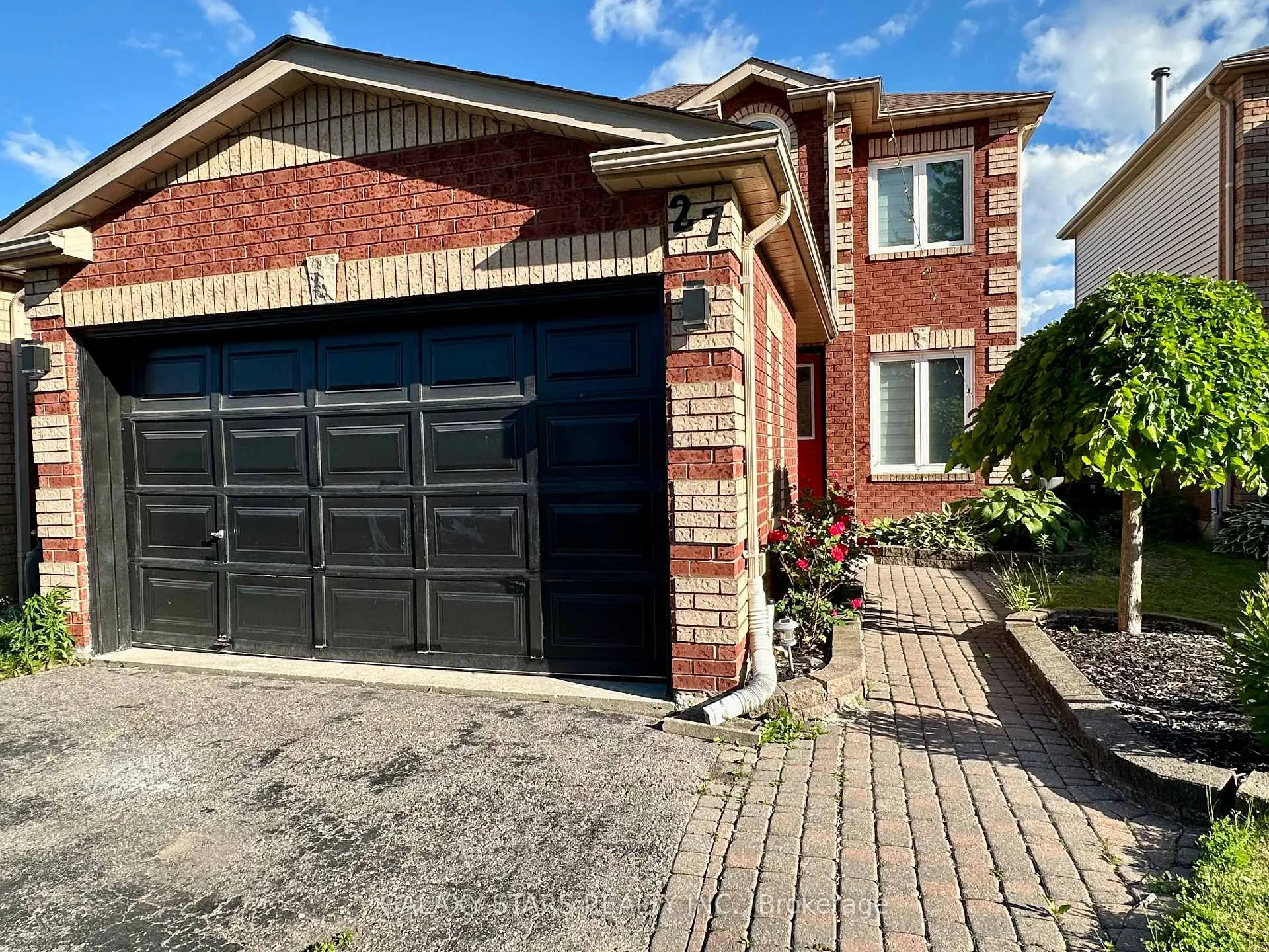 Photo 3 of 27 John Walter Crescent, Clarington, Courtice — HOMEH