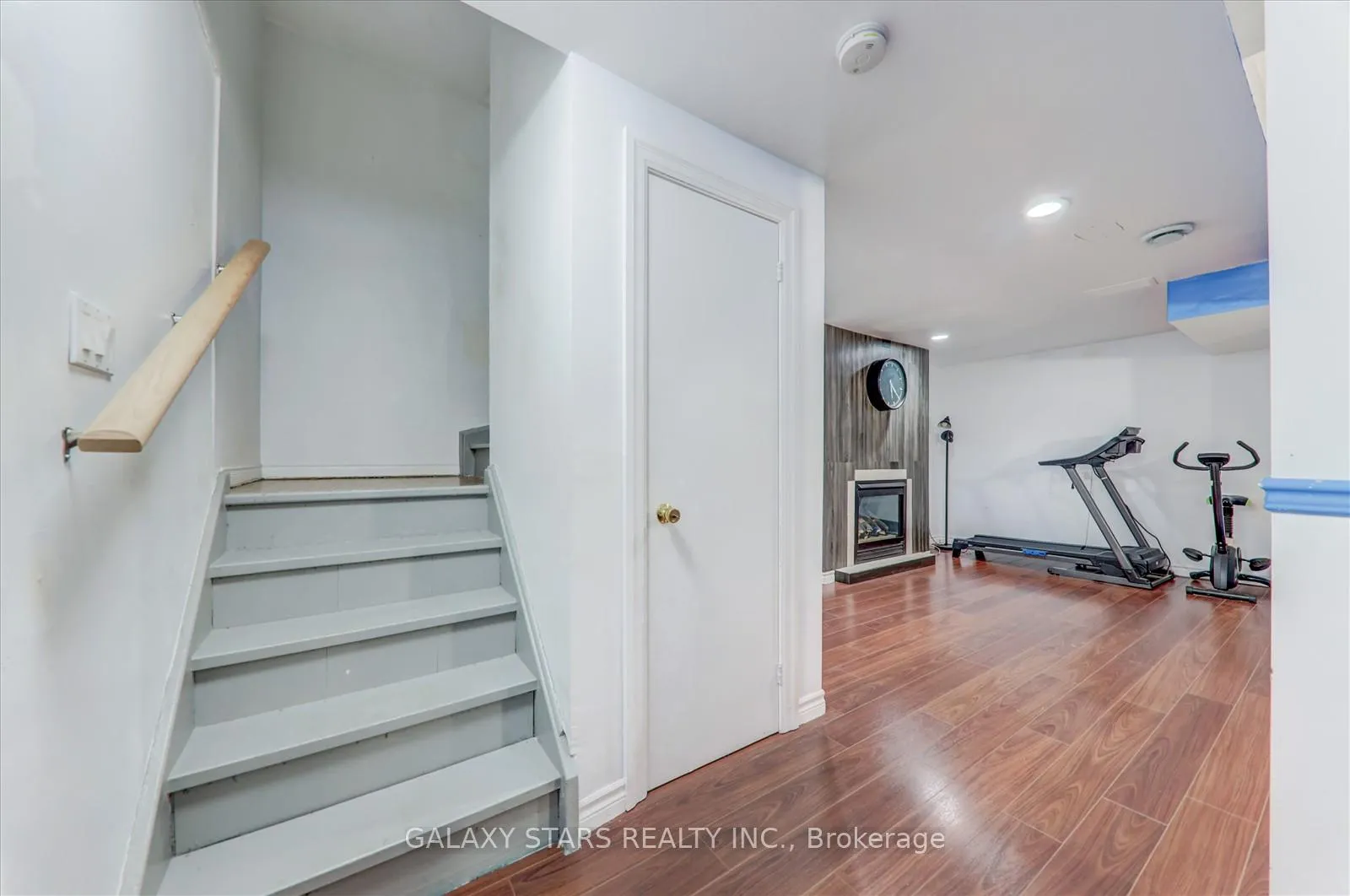Photo 28 of 27 John Walter Crescent, Clarington, Courtice — HOMEH