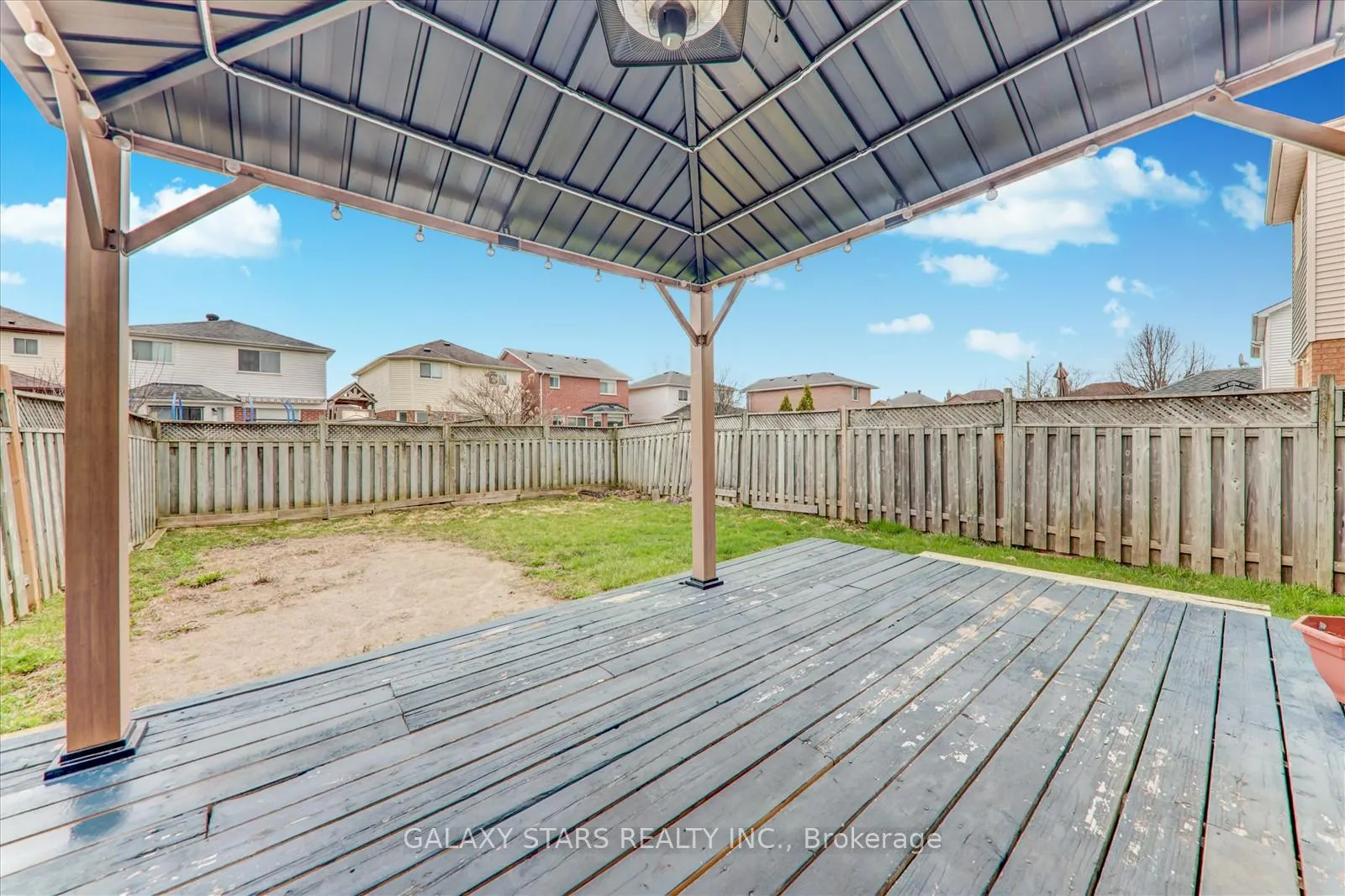 Photo 31 of 27 John Walter Crescent, Clarington, Courtice — HOMEH