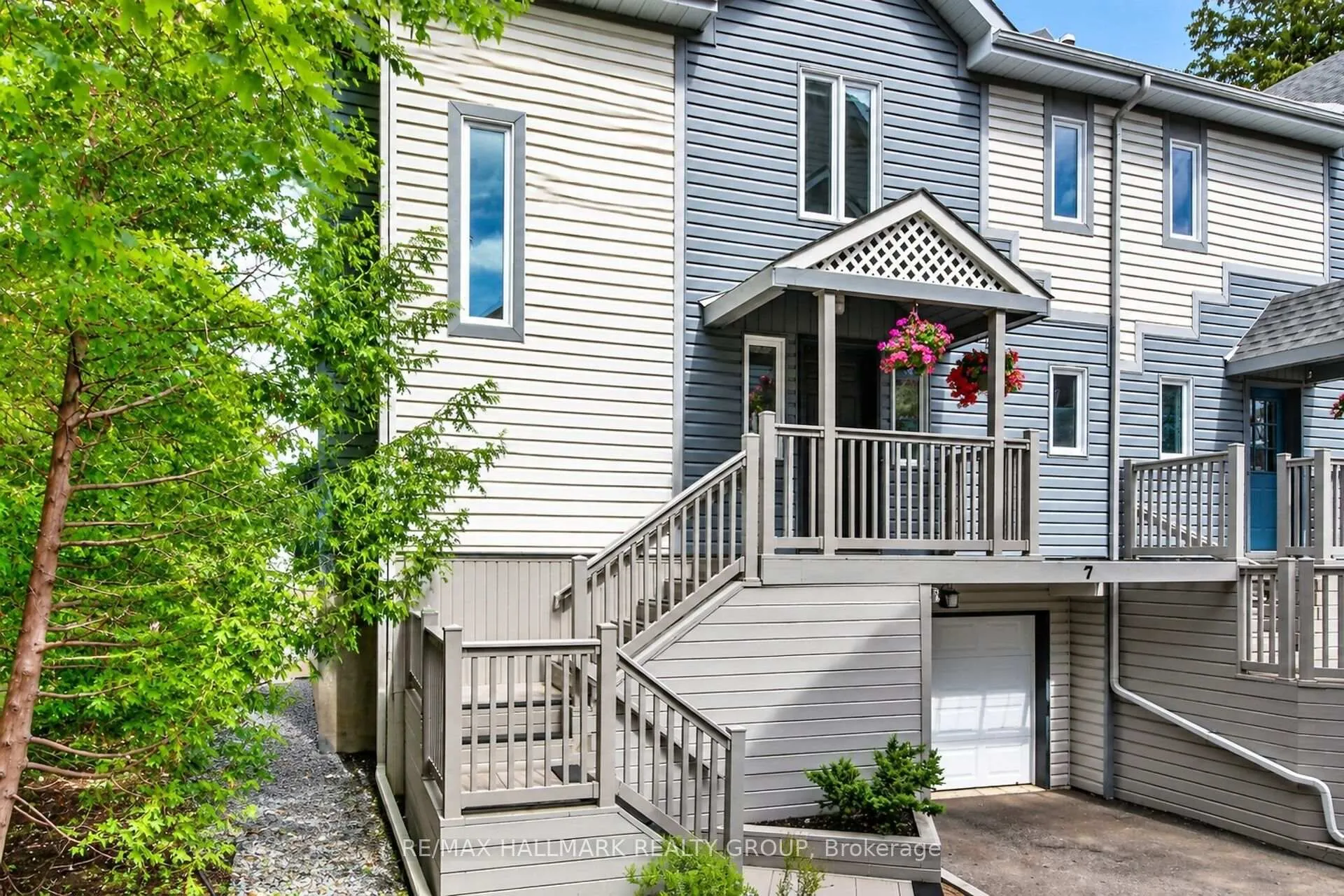 Photo 2 of Unit 7, 817 High Street E, Ottawa, Britannia Heights — HOMEH