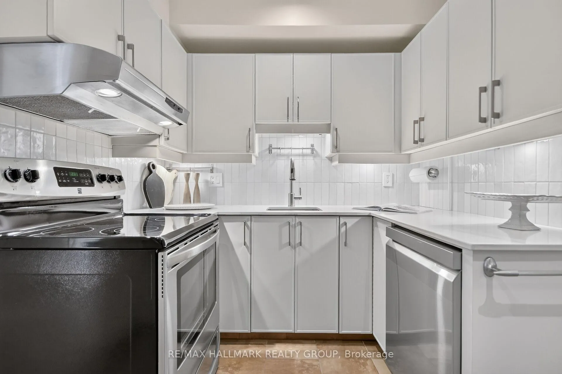 Photo 28 of Unit 7, 817 High Street E, Ottawa, Britannia Heights — HOMEH