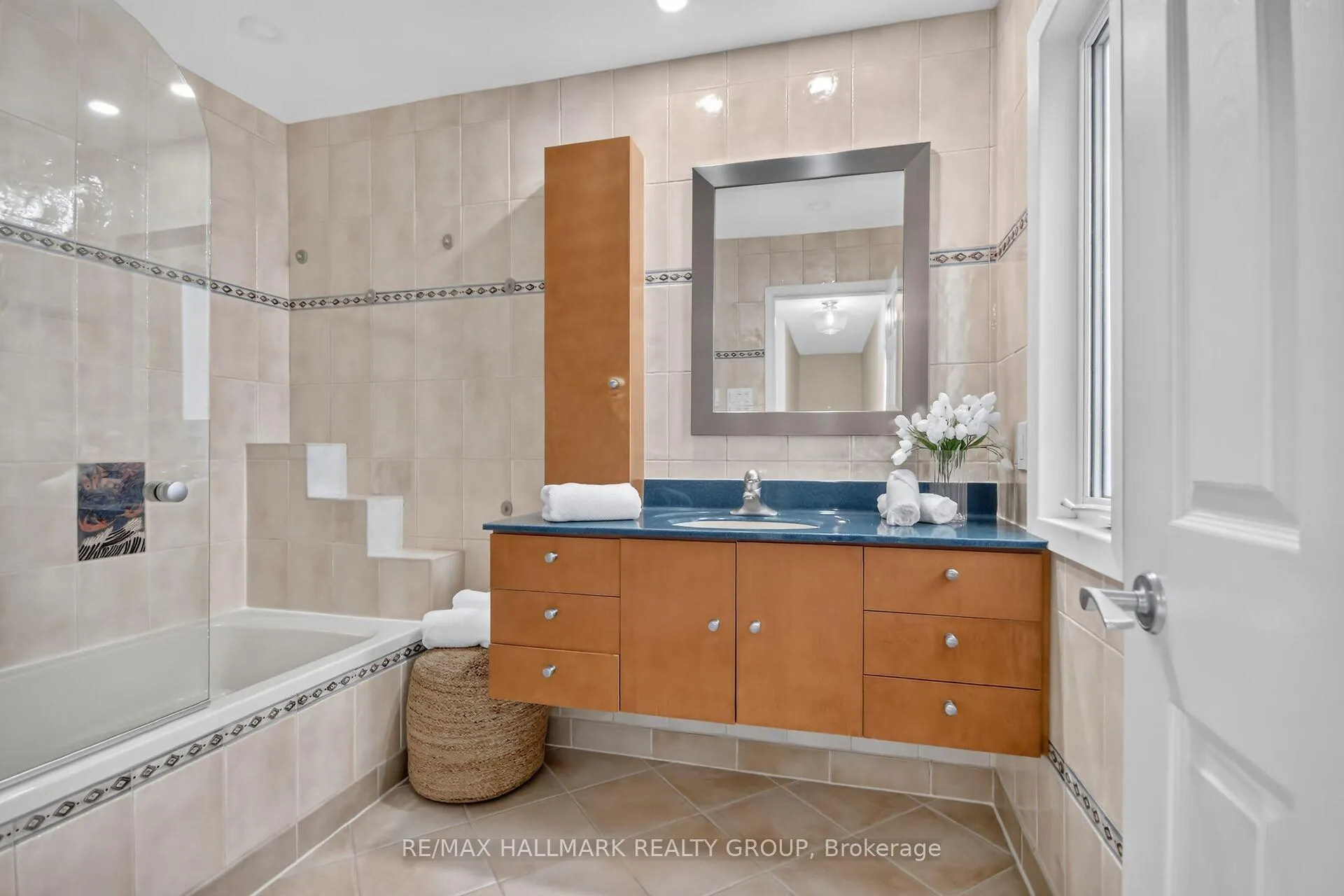 Photo 34 of Unit 7, 817 High Street E, Ottawa, Britannia Heights — HOMEH