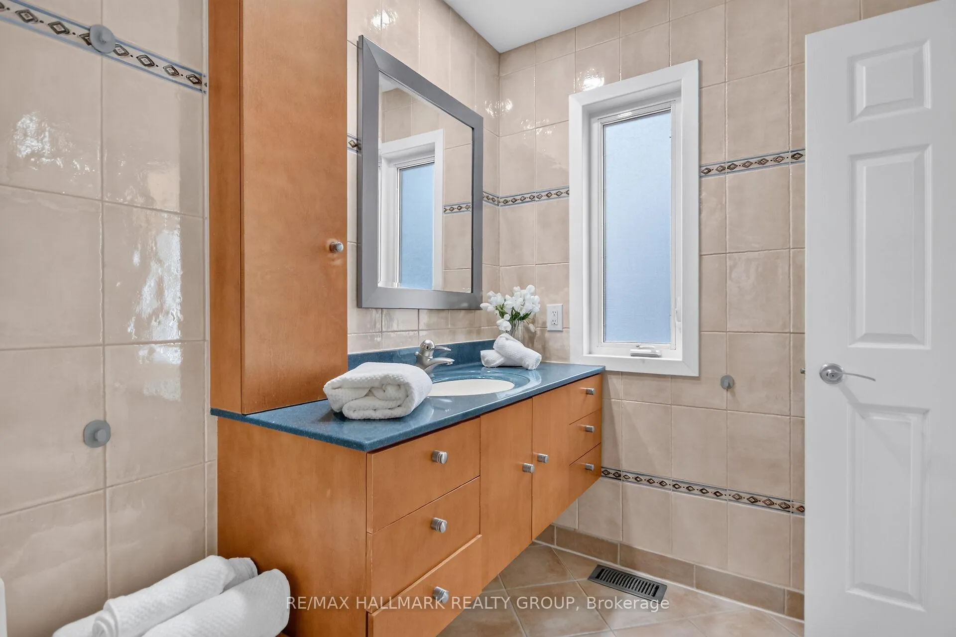 Photo 35 of Unit 7, 817 High Street E, Ottawa, Britannia Heights — HOMEH