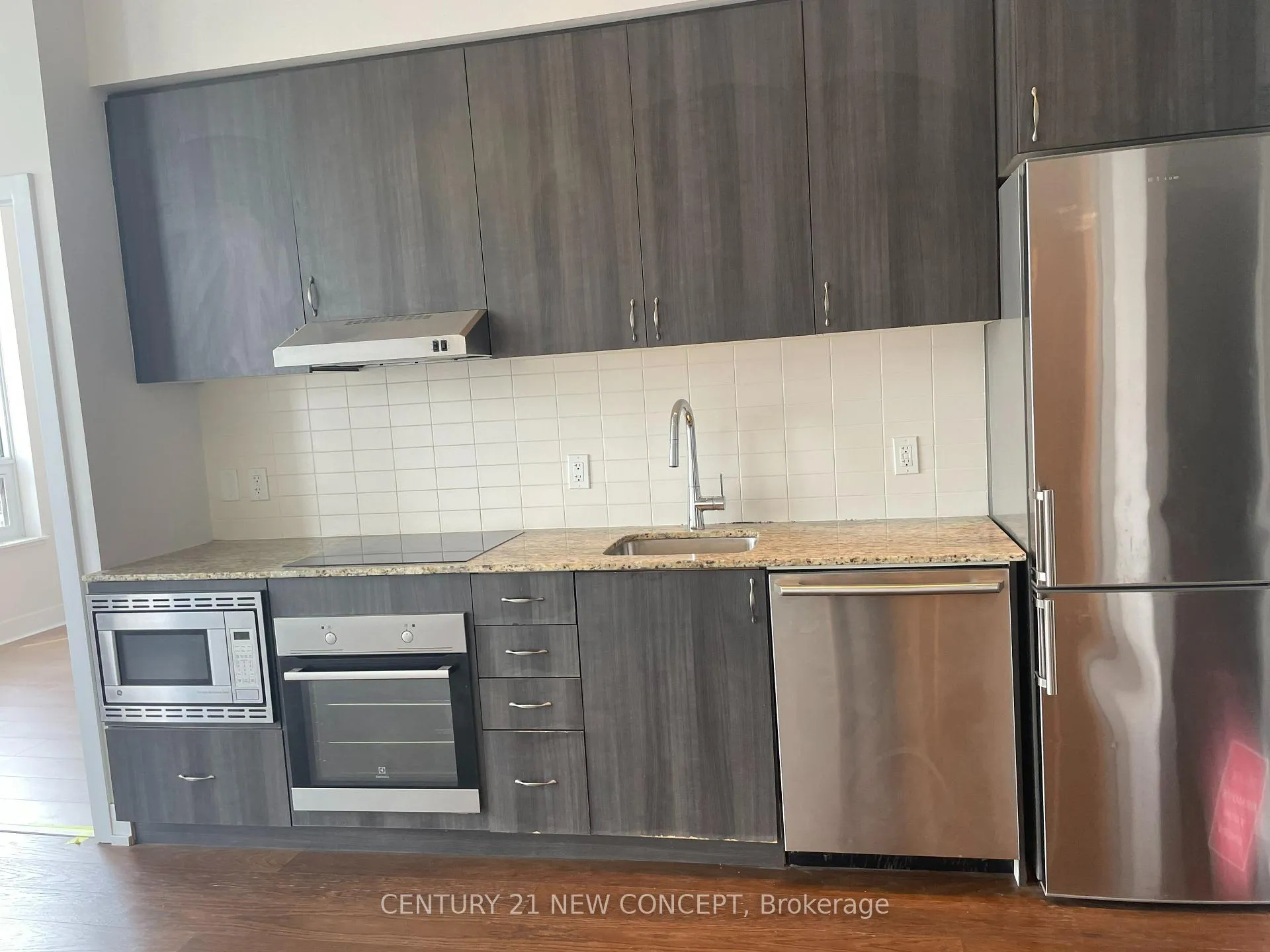 Photo 2 of Unit PH01, 7 Kenaston Gardens E, North York, Bayview Village — HOMEH